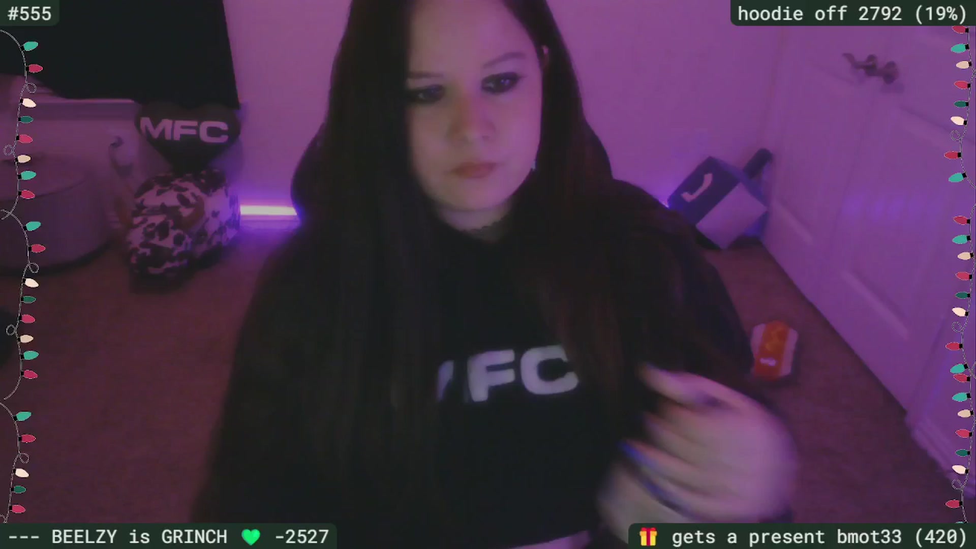 Gallery image thumbnail from HanukkahHoe's myfreecams stream on, 12/11/2025, 03:29 image 1 of 20