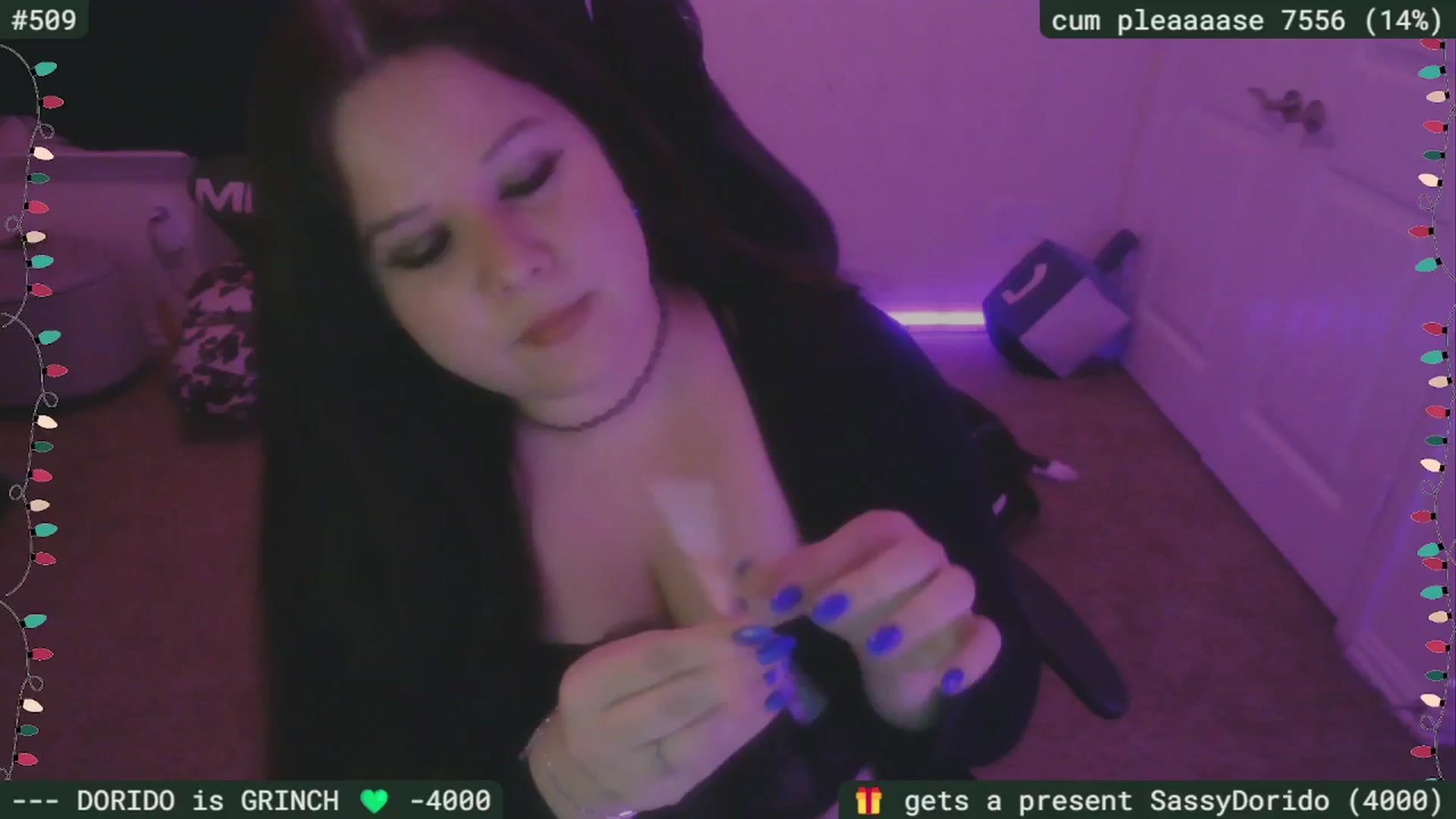 Gallery image thumbnail from HanukkahHoe's myfreecams stream on, 12/12/2025, 03:16 image 15 of 20