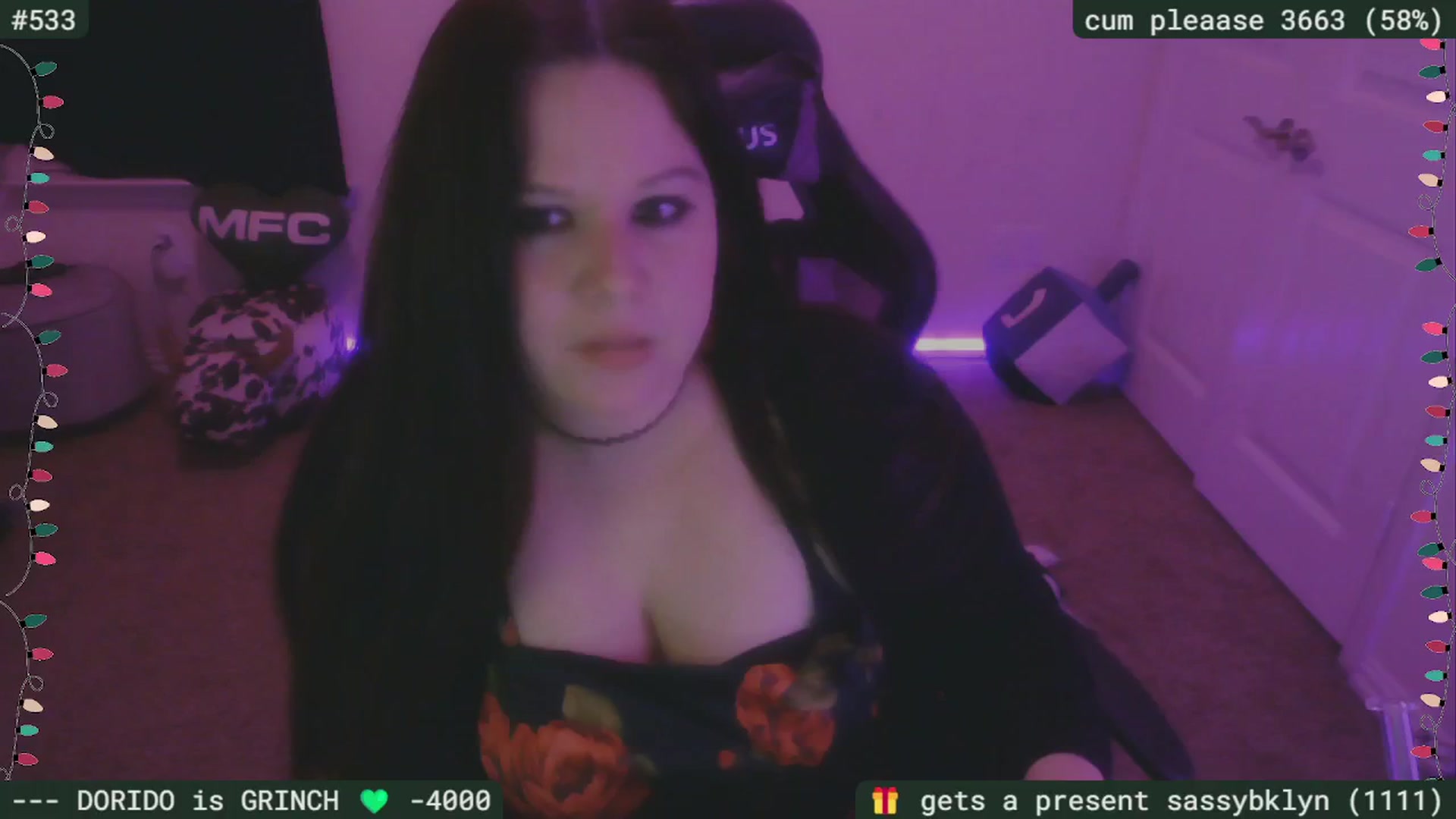 Gallery image thumbnail from HanukkahHoe's myfreecams stream on, 12/14/2025, 05:05 image 13 of 20