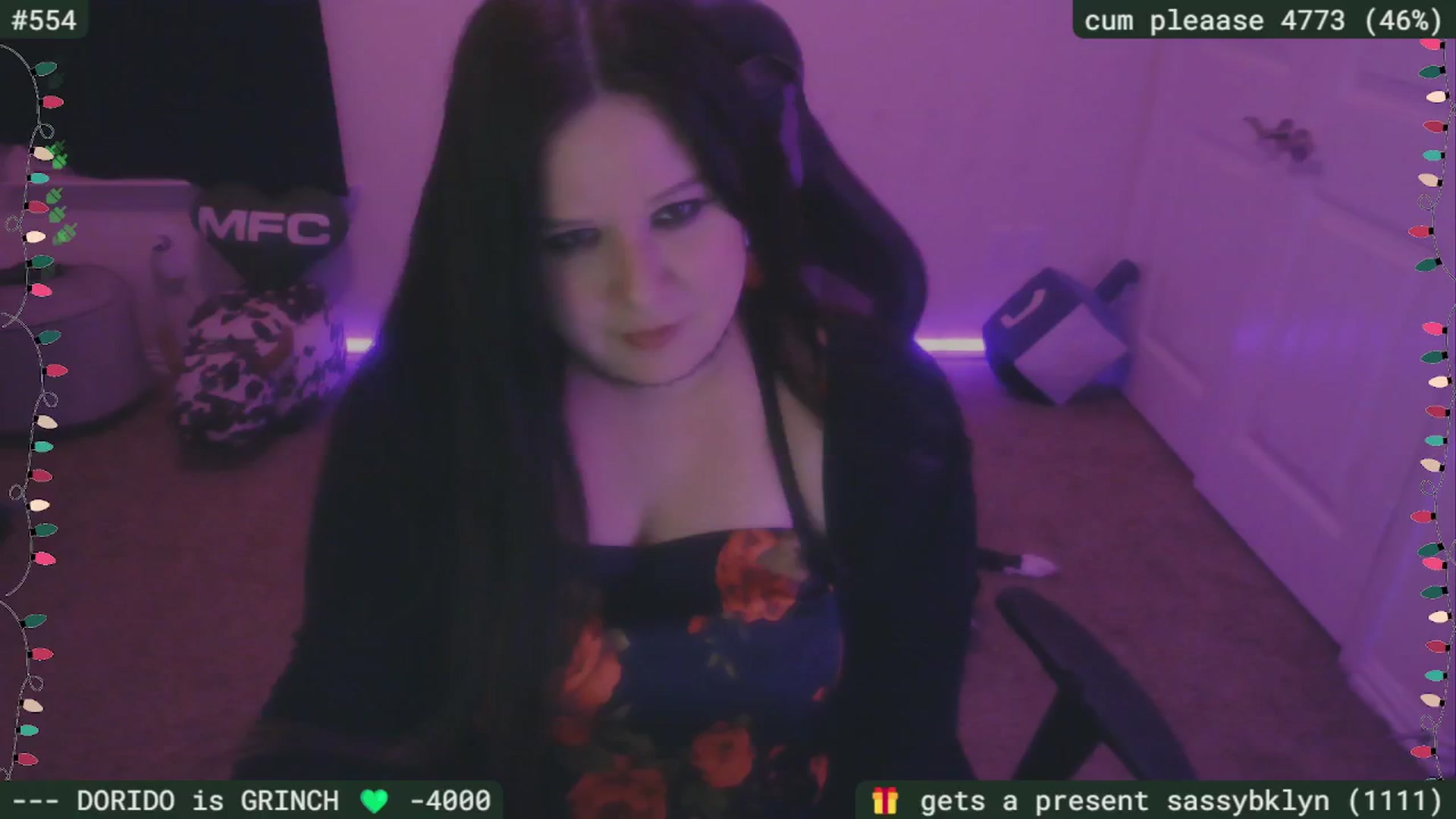 Gallery image thumbnail from HanukkahHoe's myfreecams stream on, 12/14/2025, 05:05 image 10 of 20