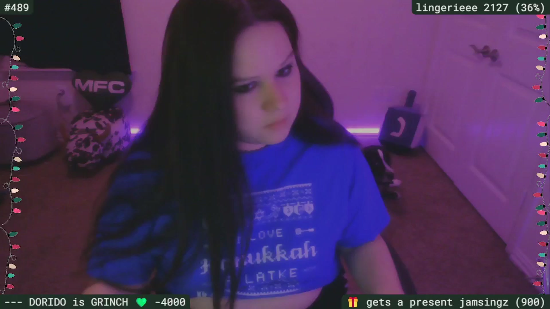 Gallery image thumbnail from HanukkahHoe's myfreecams stream on, 12/16/2025, 04:44 image 15 of 20