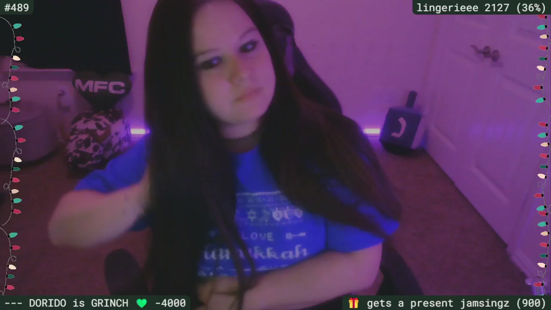 Gallery image thumbnail from HanukkahHoe's myfreecams stream on, 12/16/2025, 04:44 image 13 of 20