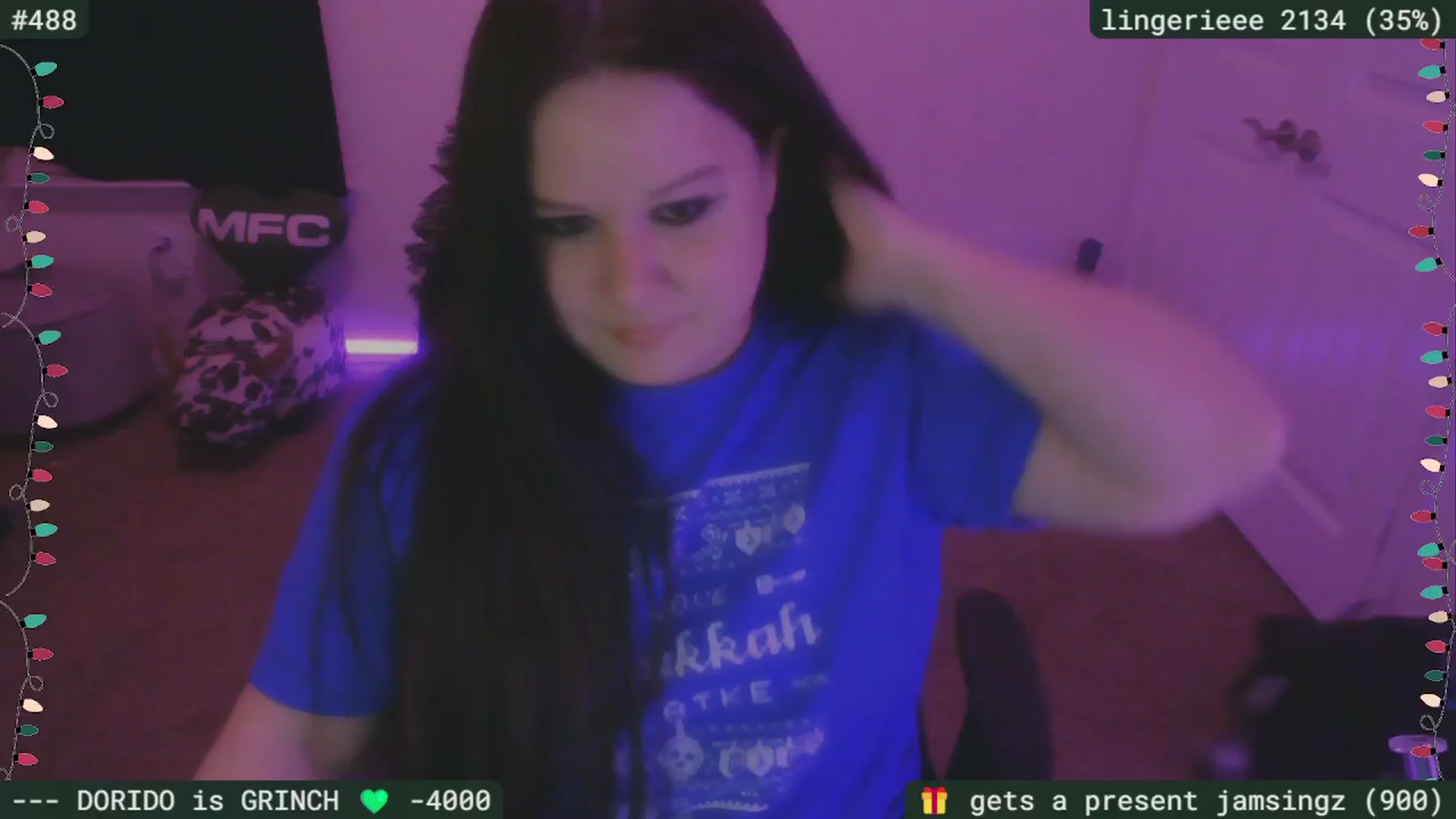 Gallery image thumbnail from HanukkahHoe's myfreecams stream on, 12/16/2025, 04:44 image 5 of 20