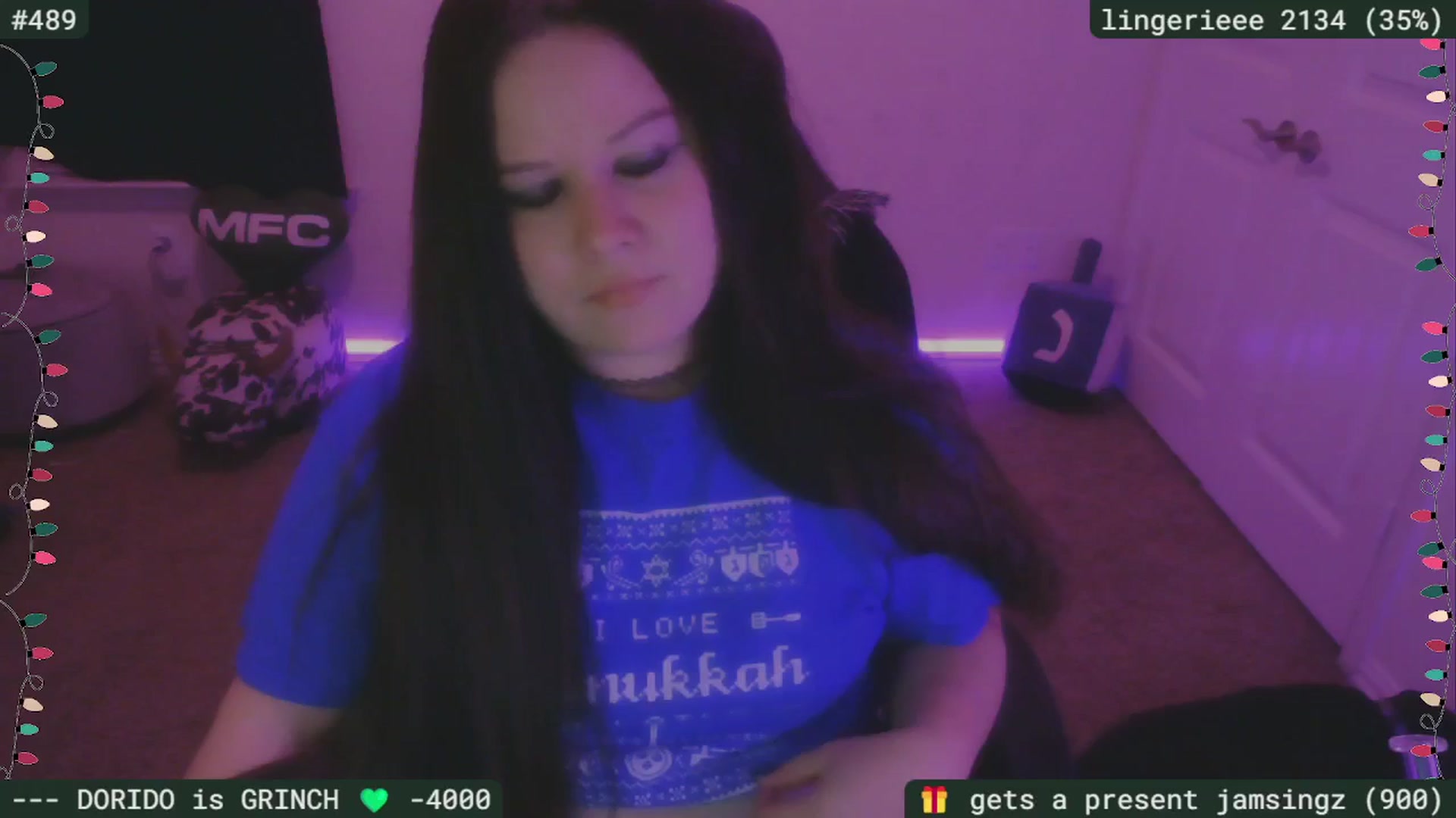 Gallery image thumbnail from HanukkahHoe's myfreecams stream on, 12/16/2025, 04:44 image 9 of 20