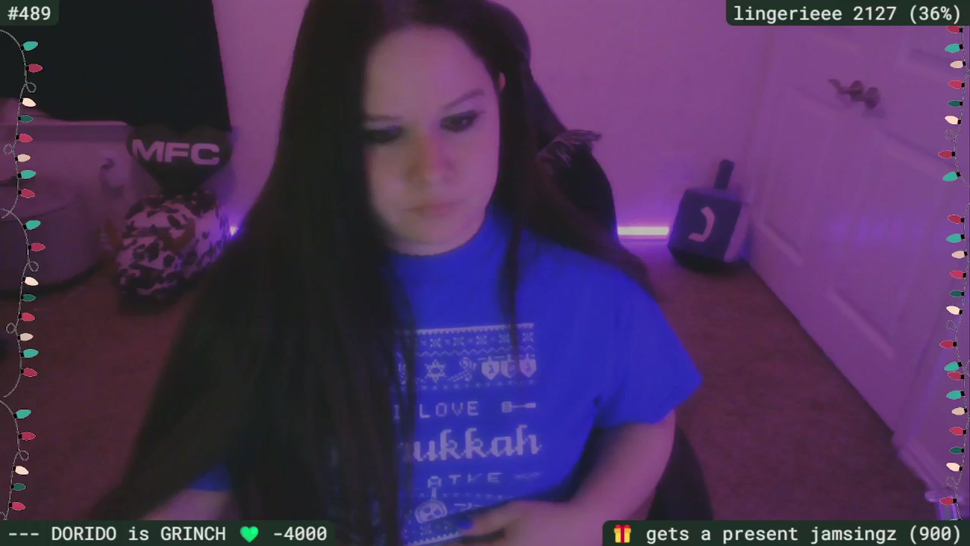 Gallery image thumbnail from HanukkahHoe's myfreecams stream on, 12/16/2025, 04:44 image 11 of 20