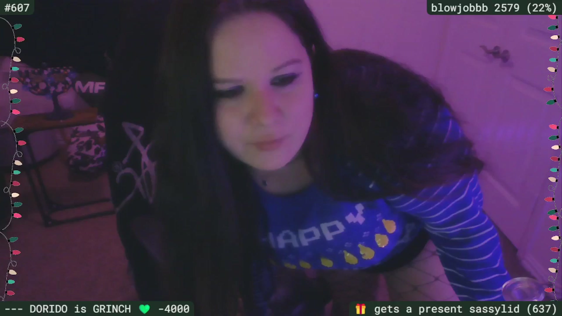 Gallery image thumbnail from HanukkahHoe's myfreecams stream on, 12/22/2025, 03:13 image 12 of 20