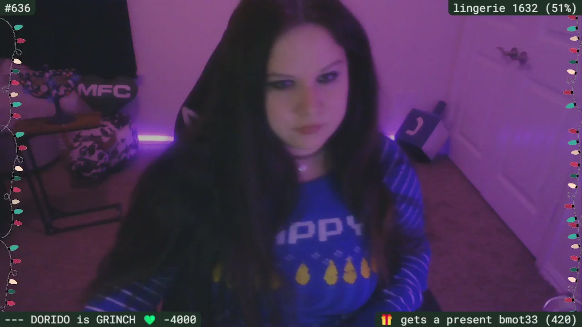 Gallery image thumbnail from HanukkahHoe's myfreecams stream on, 12/22/2025, 03:13 image 4 of 20