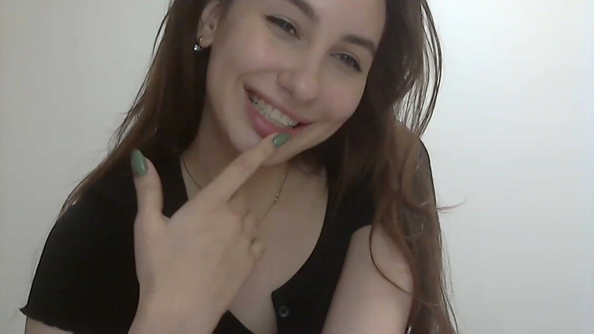 Gallery image thumbnail from HappinessInMe's myfreecams stream on, 11/21/2022, 14:01 image 19 of 20