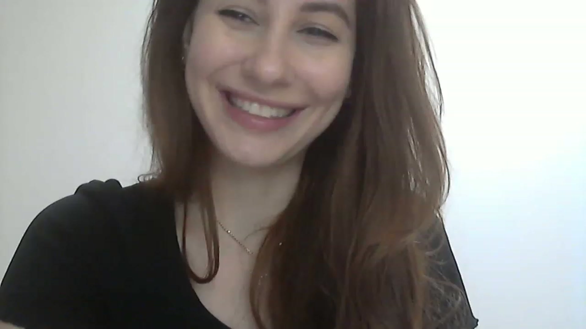 Gallery image thumbnail from HappinessInMe's myfreecams stream on, 11/21/2022, 14:01 image 1 of 20