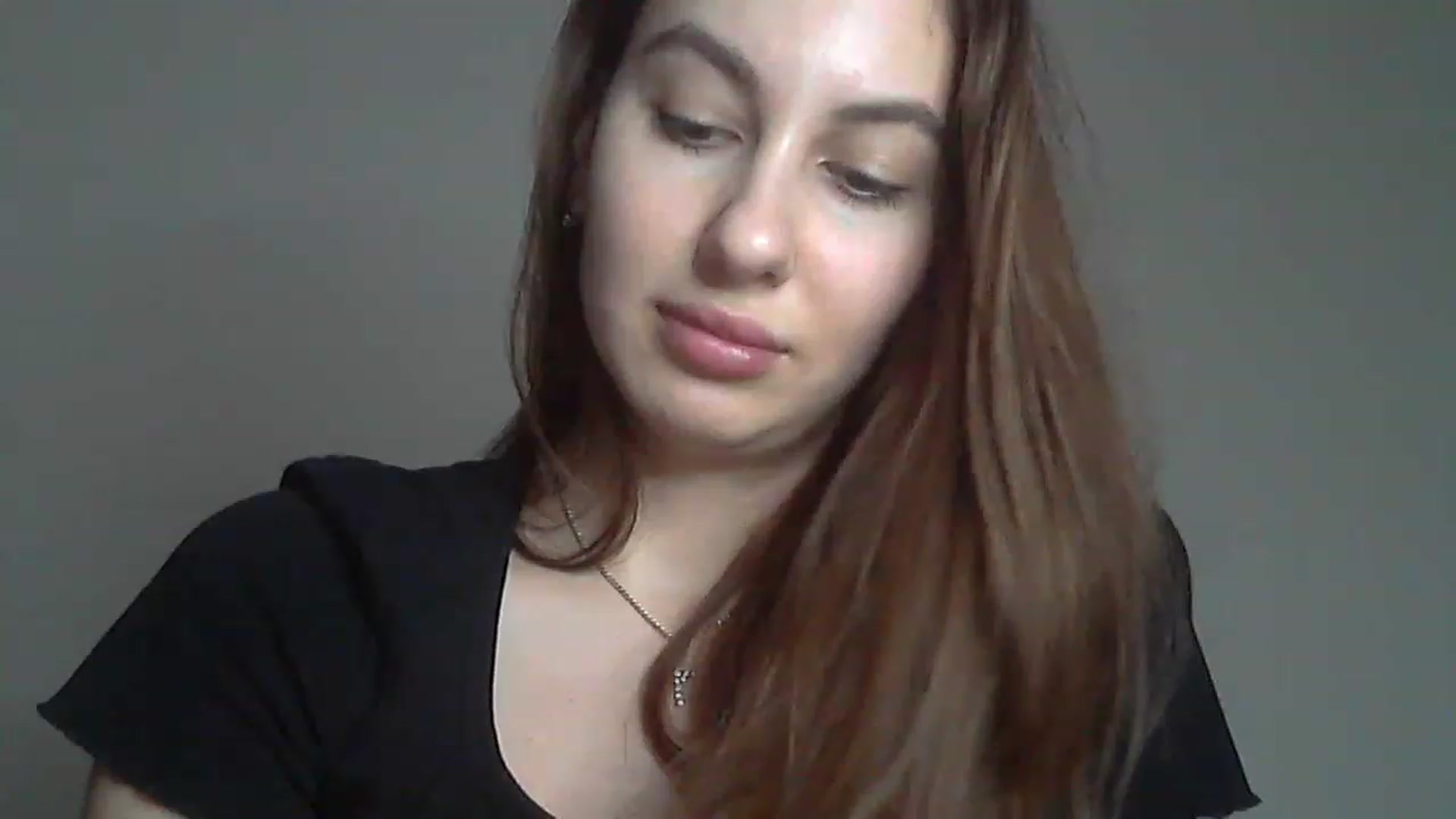 Gallery image thumbnail from HappinessInMe's myfreecams stream on, 12/21/2022, 14:45 image 17 of 20