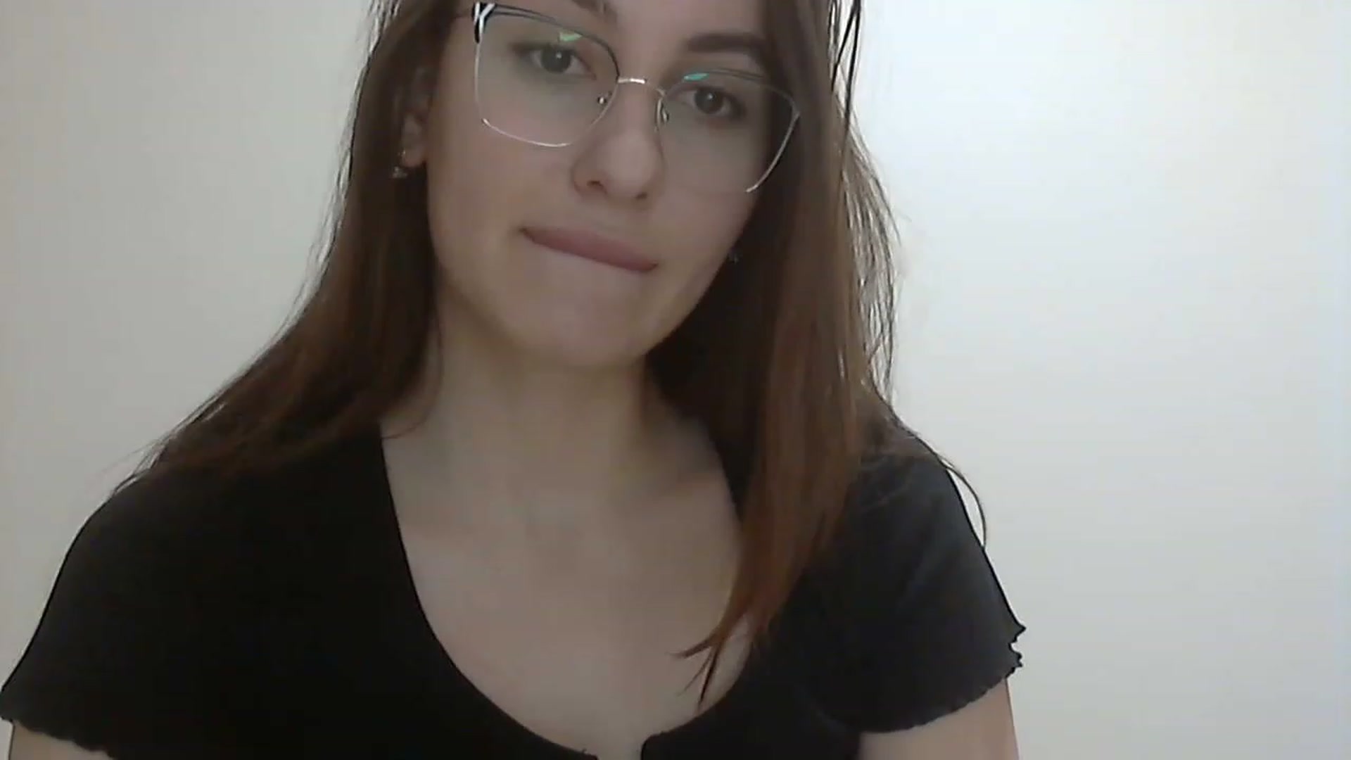 Gallery image thumbnail from HappinessInMe's myfreecams stream on, 03/10/2023, 16:00 image 8 of 20