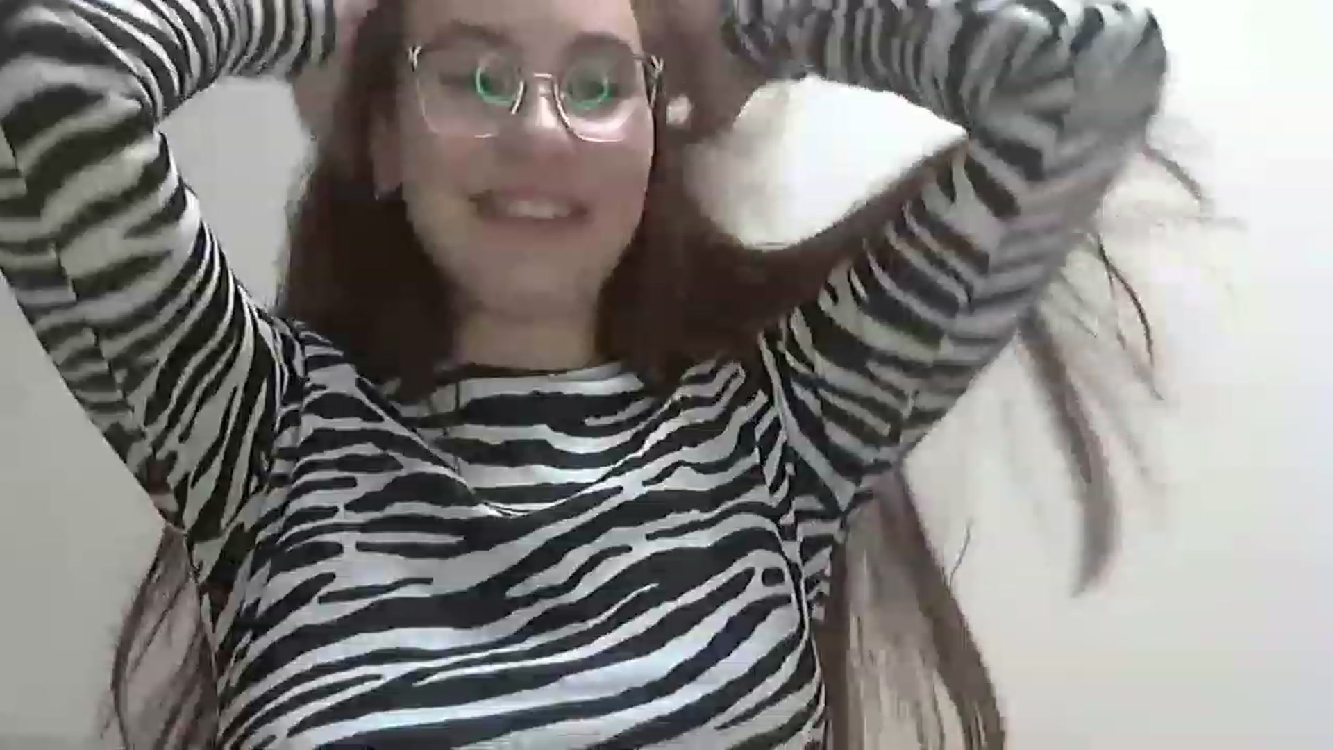 Gallery image thumbnail from HappinessInMe's myfreecams stream on, 04/09/2023, 15:18 image 3 of 20