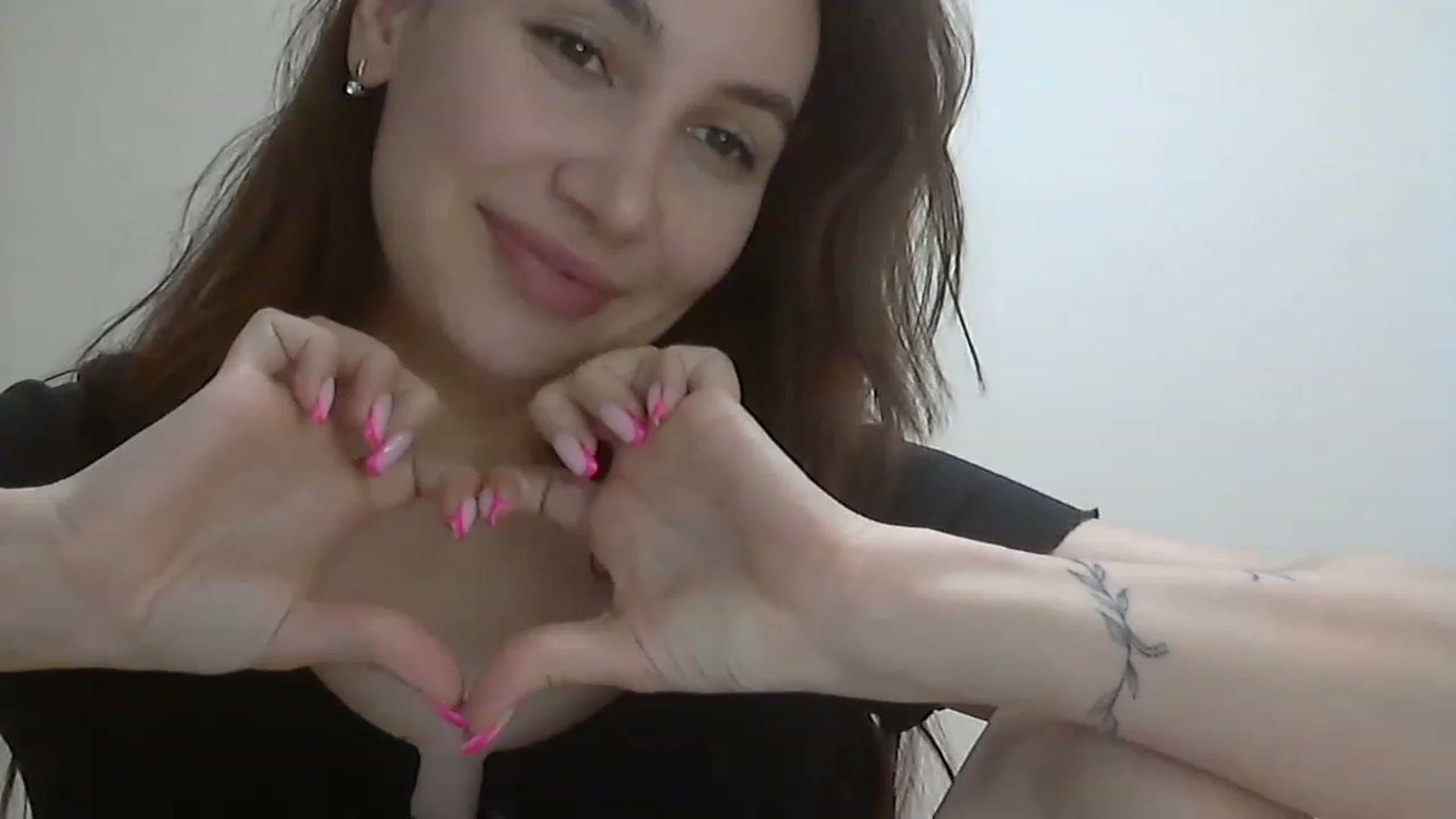 Gallery image thumbnail from HappinessInMe's myfreecams stream on, 06/10/2023, 14:43 image 16 of 20