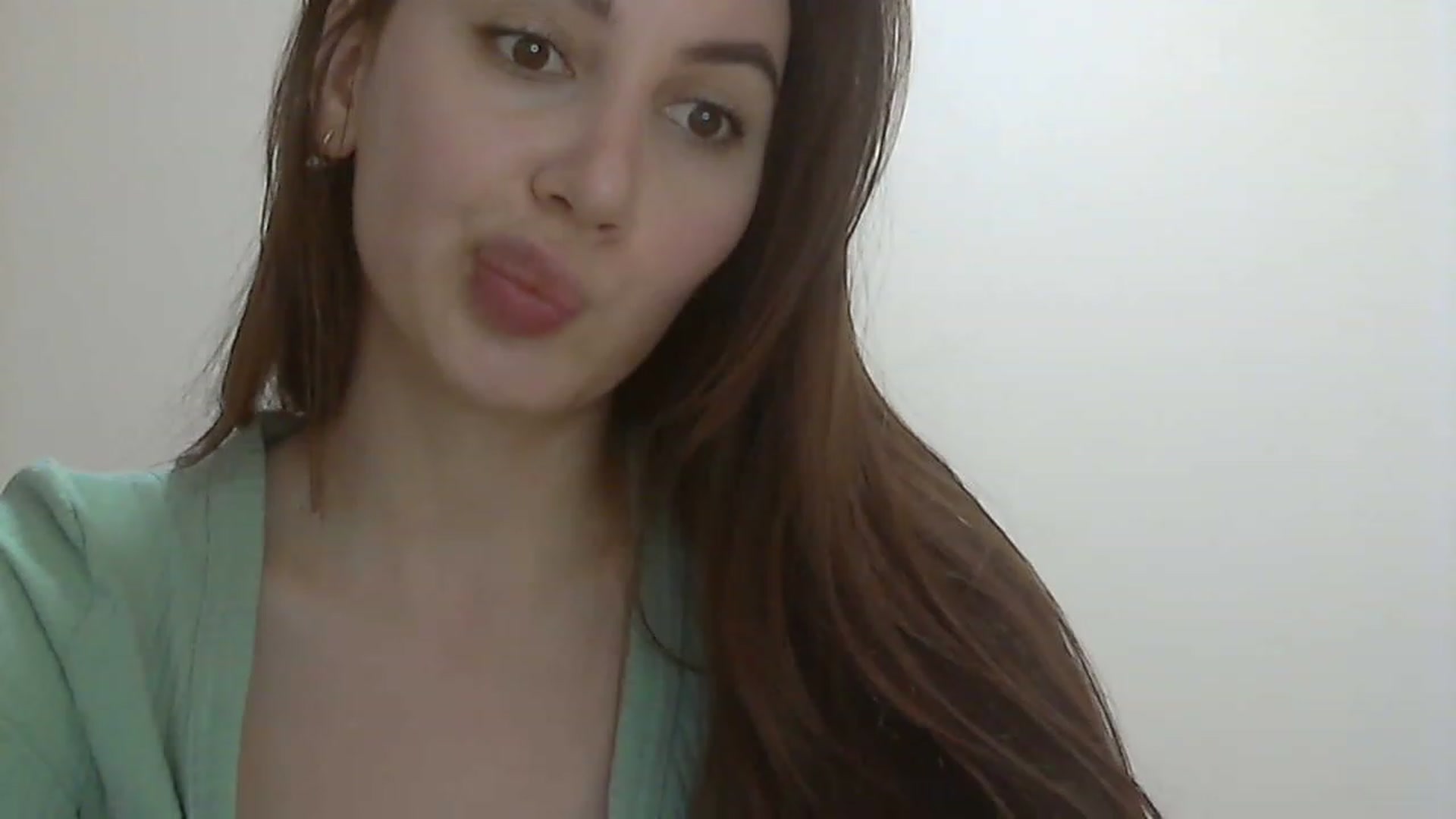 Gallery image thumbnail from HappinessInMe's myfreecams stream on, 06/12/2023, 14:11 image 4 of 20