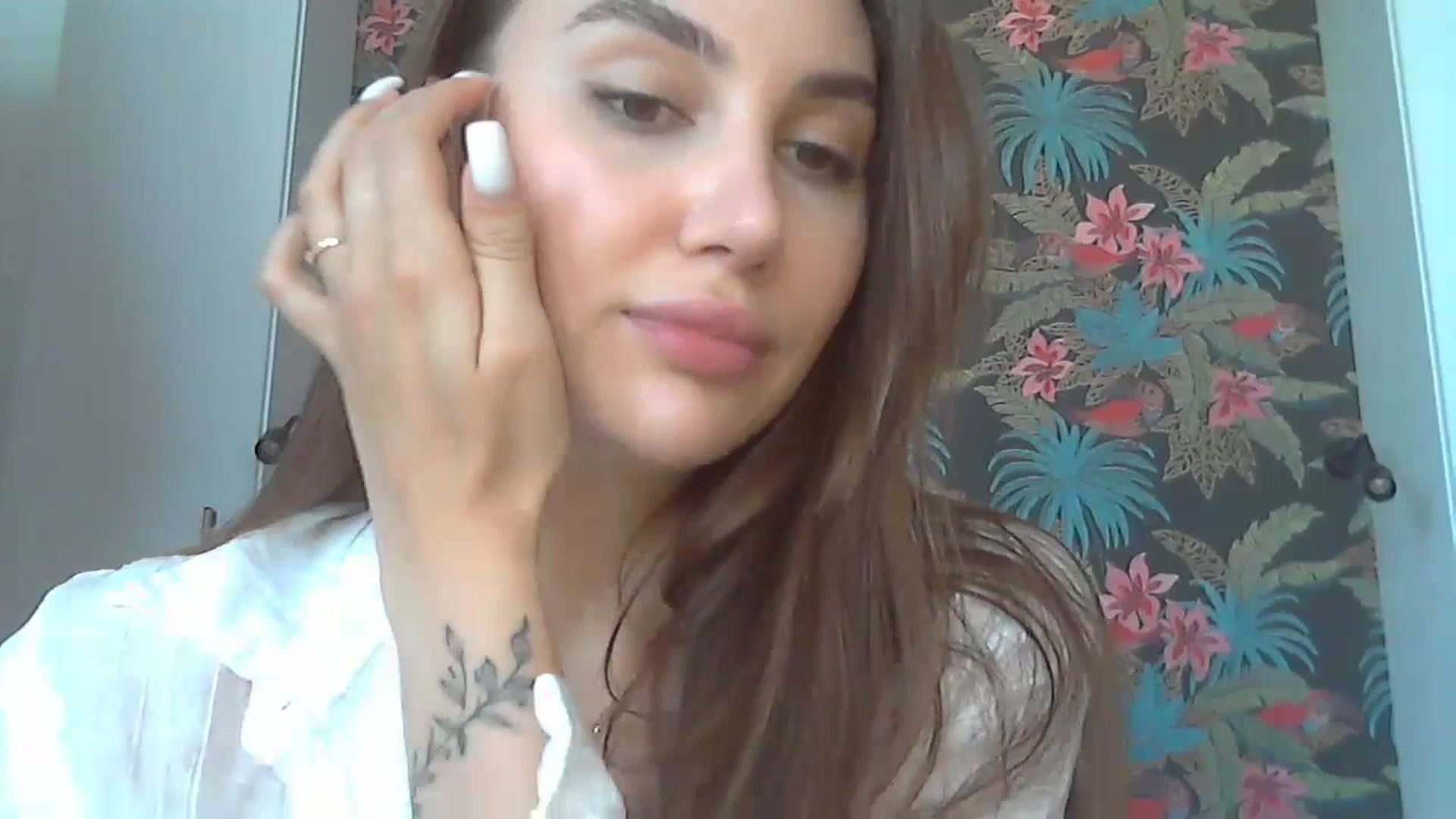 Gallery image thumbnail from HappinessInMe's myfreecams stream on, 07/12/2023, 14:33 image 8 of 20
