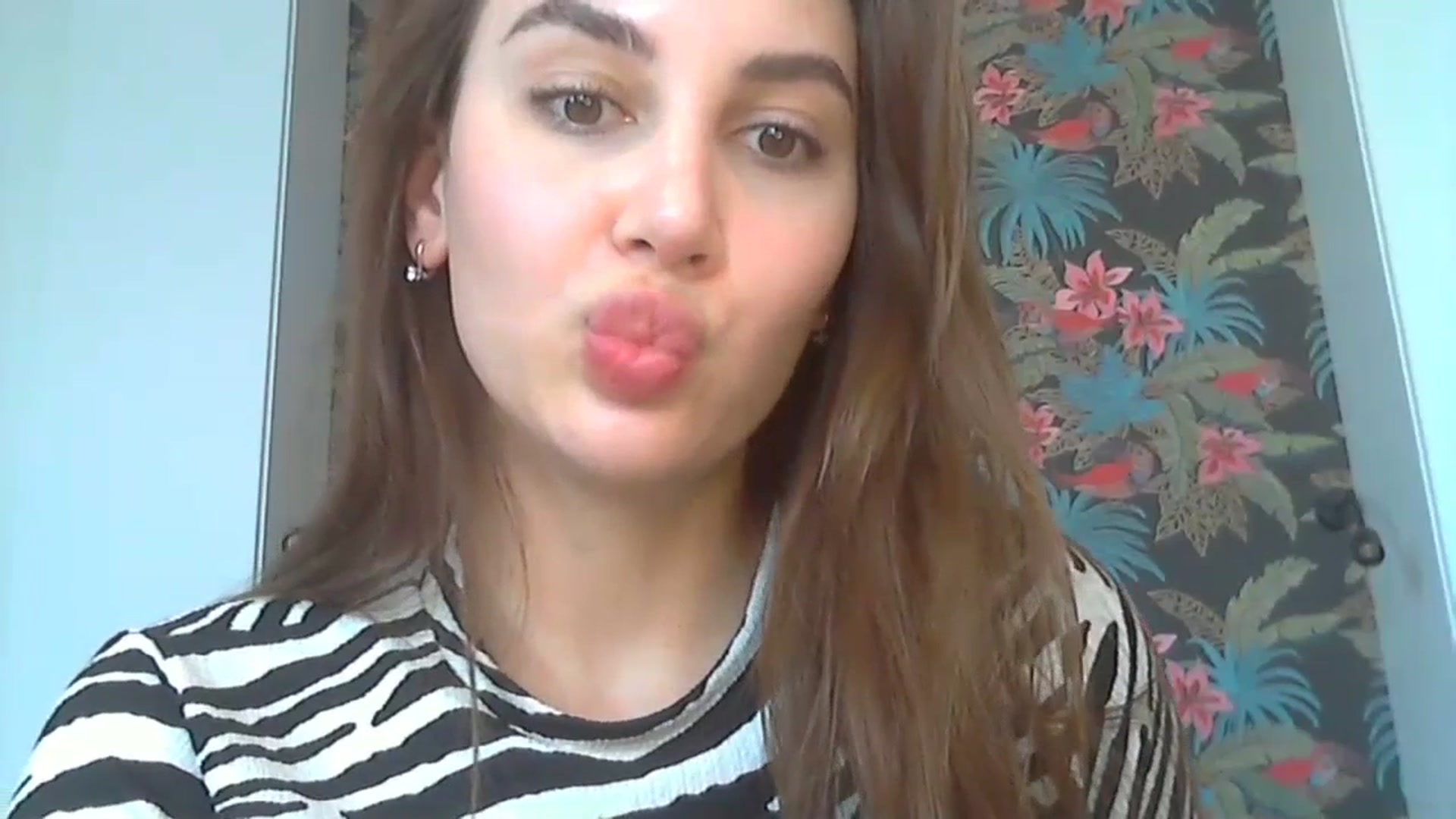 Gallery image thumbnail from HappinessInMe's myfreecams stream on, 07/17/2023, 16:01 image 5 of 20
