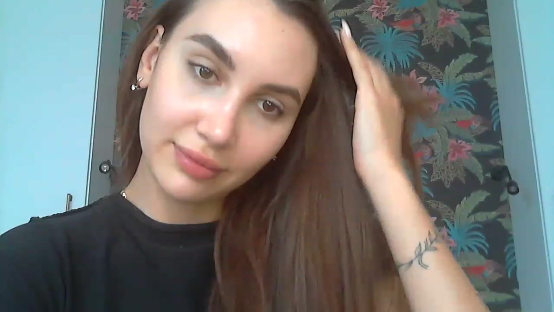 Gallery image thumbnail from HappinessInMe's myfreecams stream on, 07/18/2023, 14:46 image 4 of 20