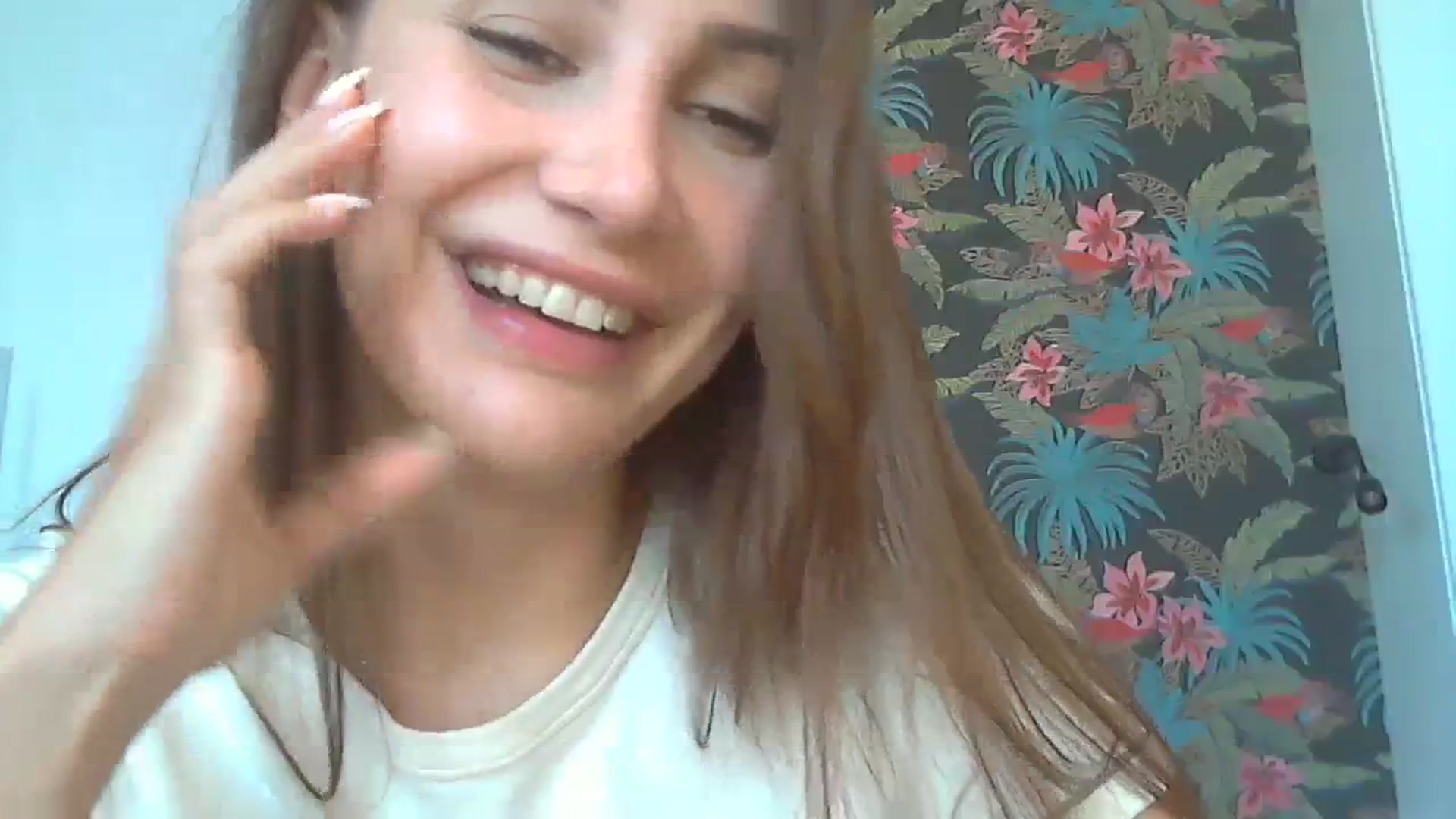 Gallery image thumbnail from HappinessInMe's myfreecams stream on, 08/06/2023, 15:22 image 13 of 20