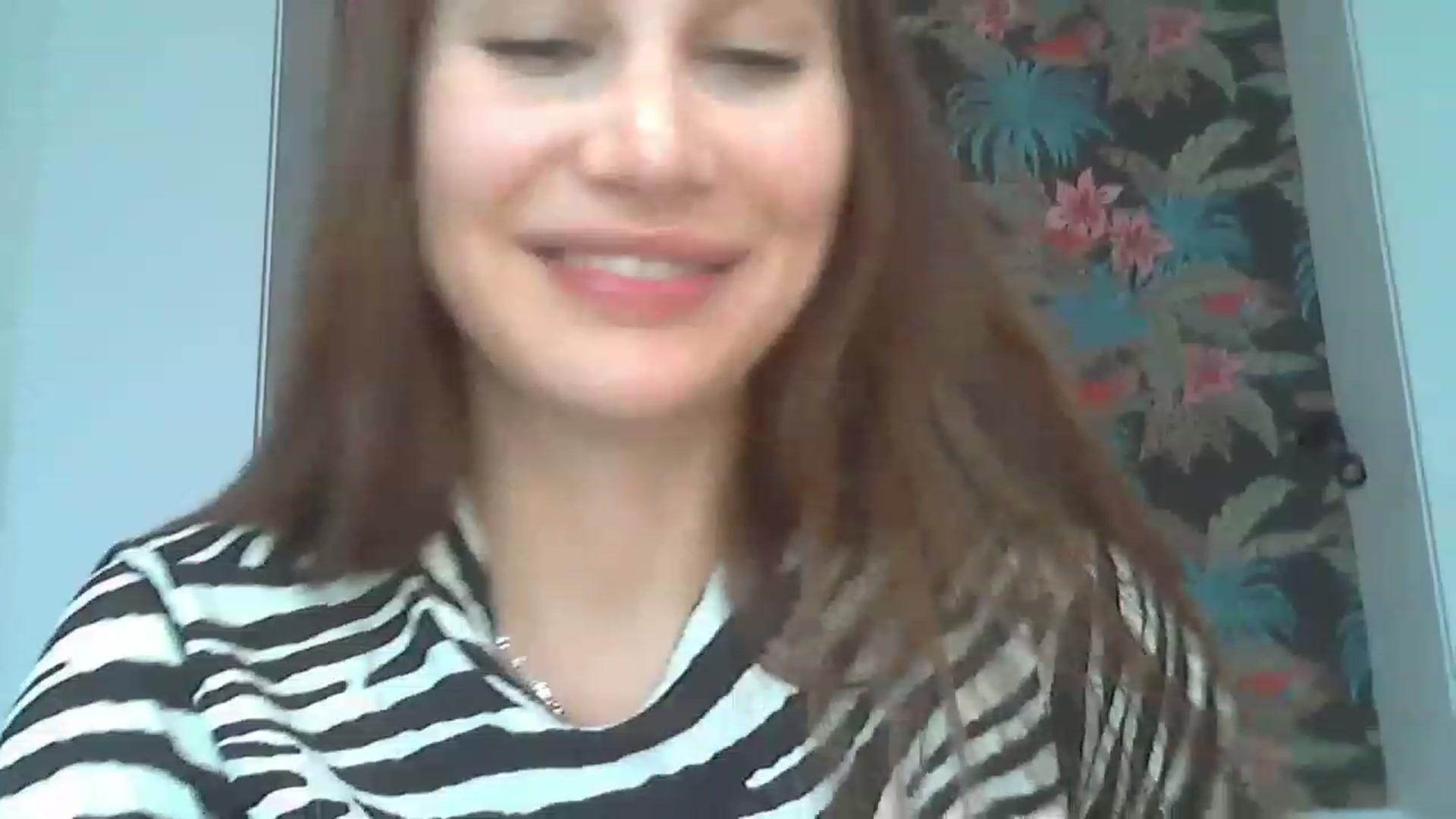 Gallery image thumbnail from HappinessInMe's myfreecams stream on, 08/08/2023, 14:30 image 14 of 20