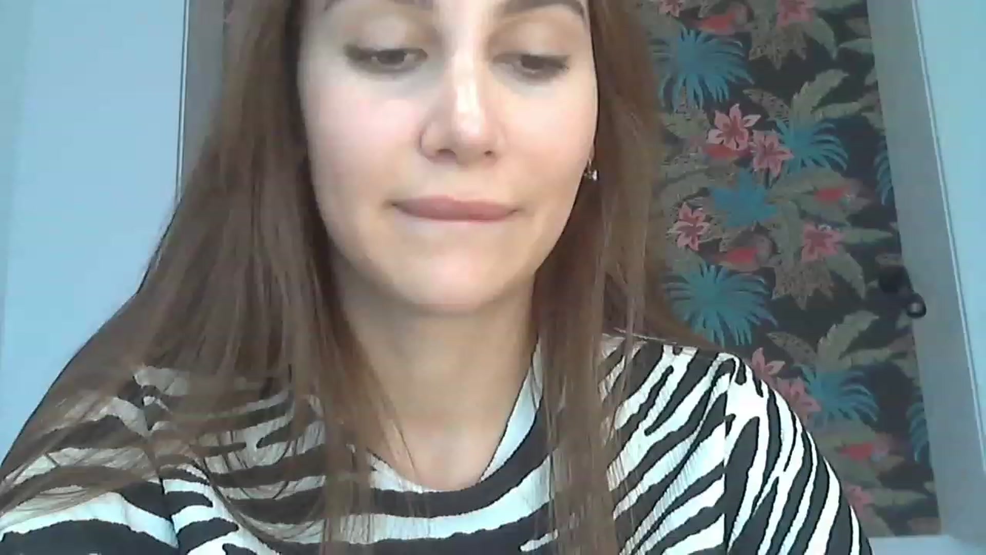 Gallery image thumbnail from HappinessInMe's myfreecams stream on, 08/08/2023, 14:30 image 6 of 20