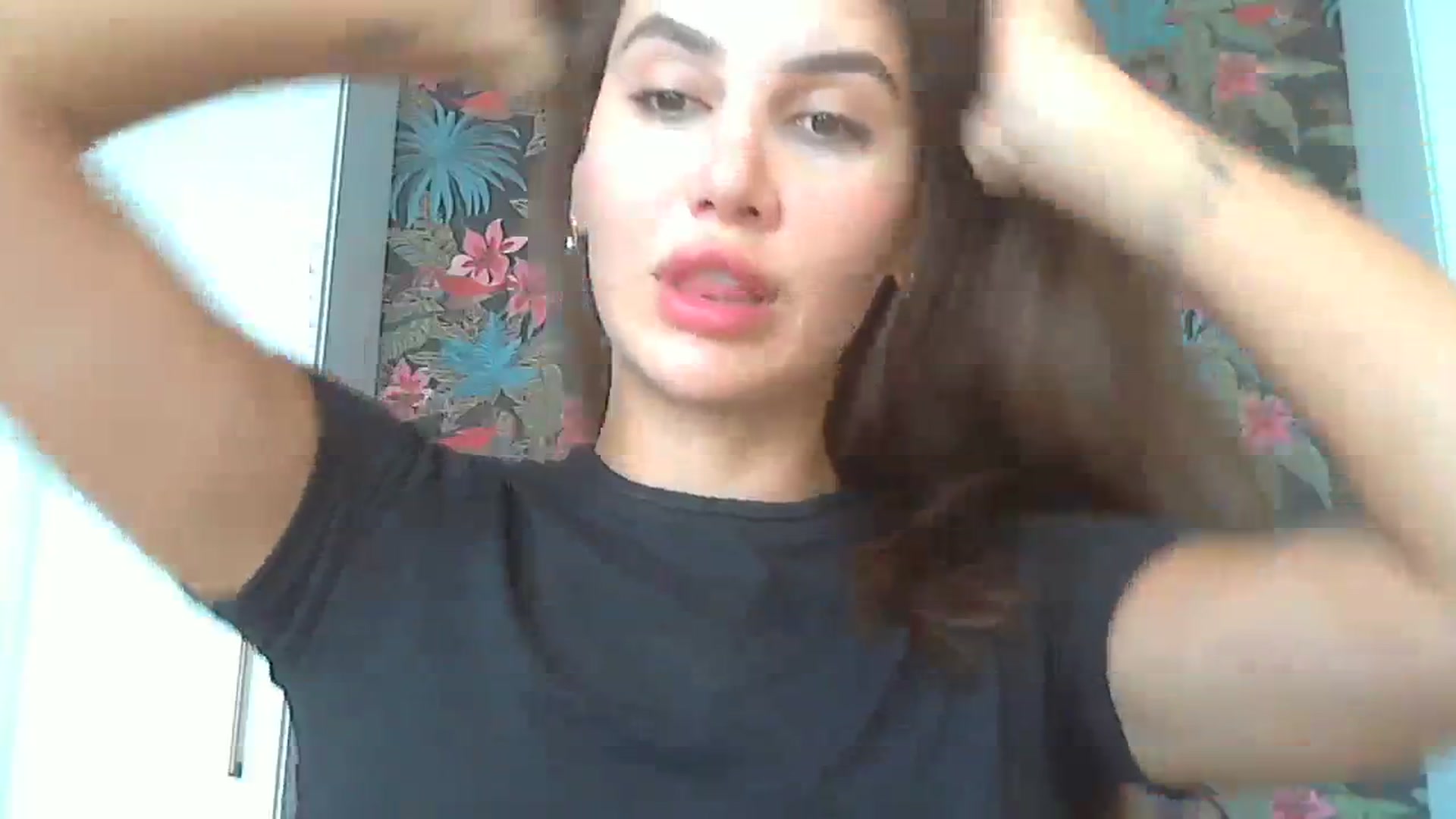Gallery image thumbnail from HappinessInMe's myfreecams stream on, 09/03/2023, 14:43 image 9 of 20
