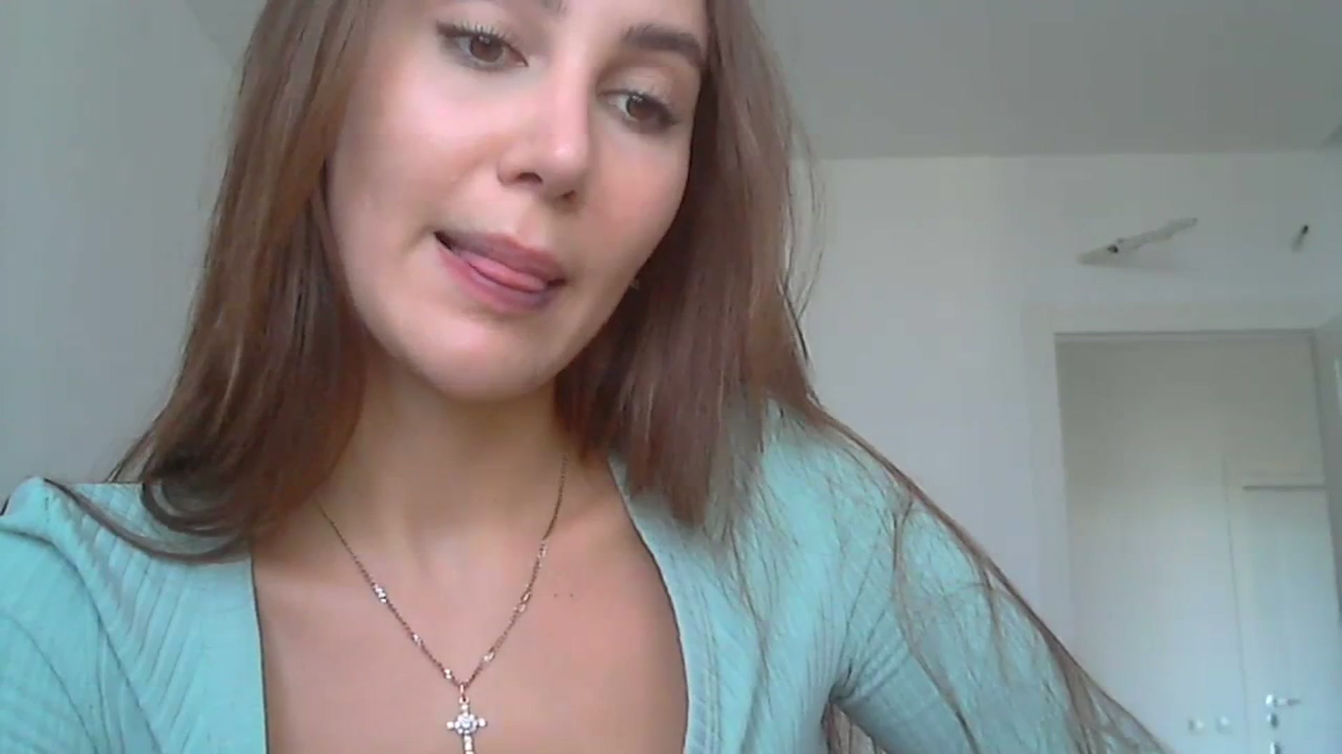 Gallery image thumbnail from HappinessInMe's myfreecams stream on, 09/17/2023, 15:06 image 4 of 20