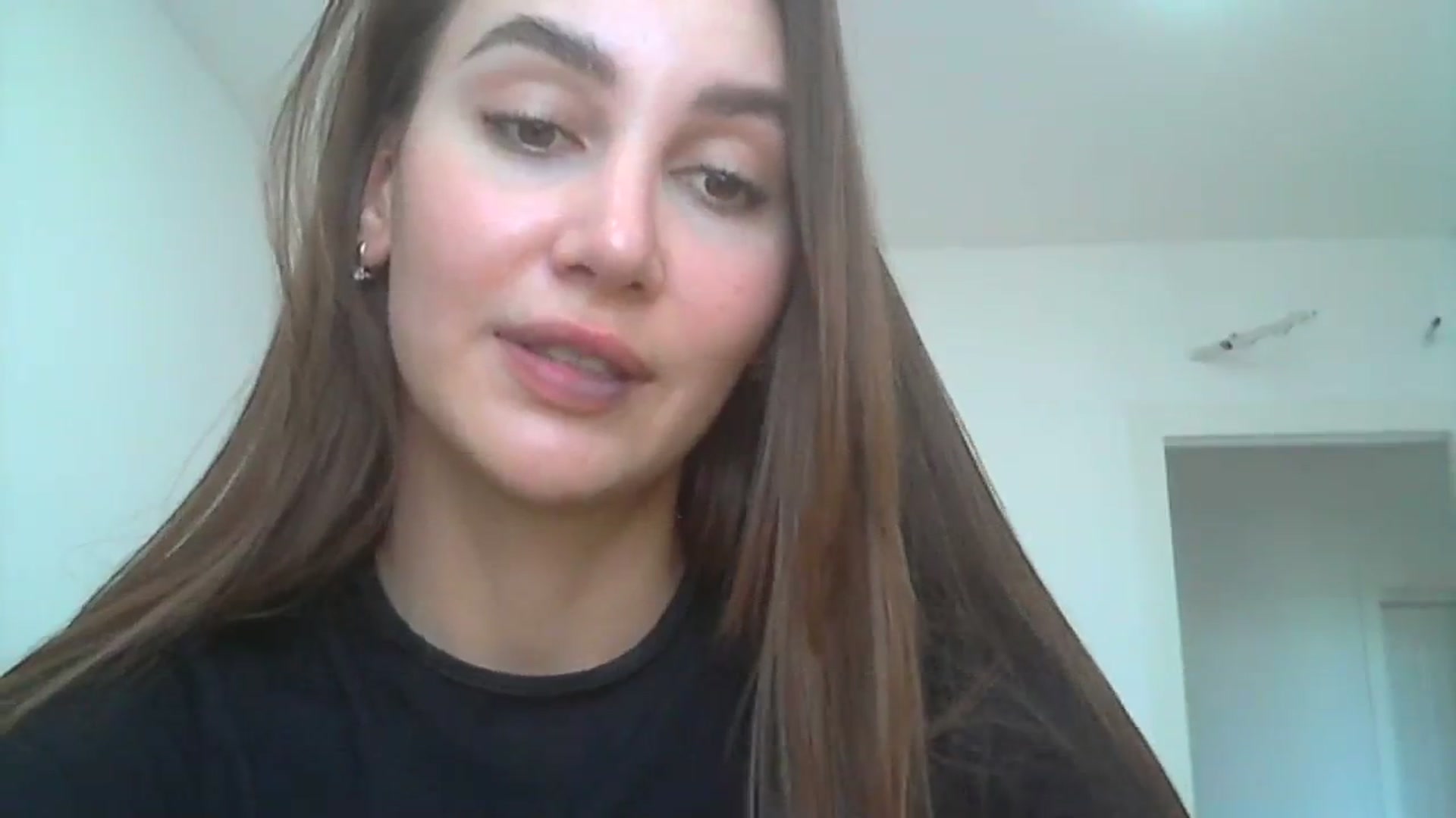 Gallery image thumbnail from HappinessInMe's myfreecams stream on, 09/18/2023, 14:46 image 16 of 20