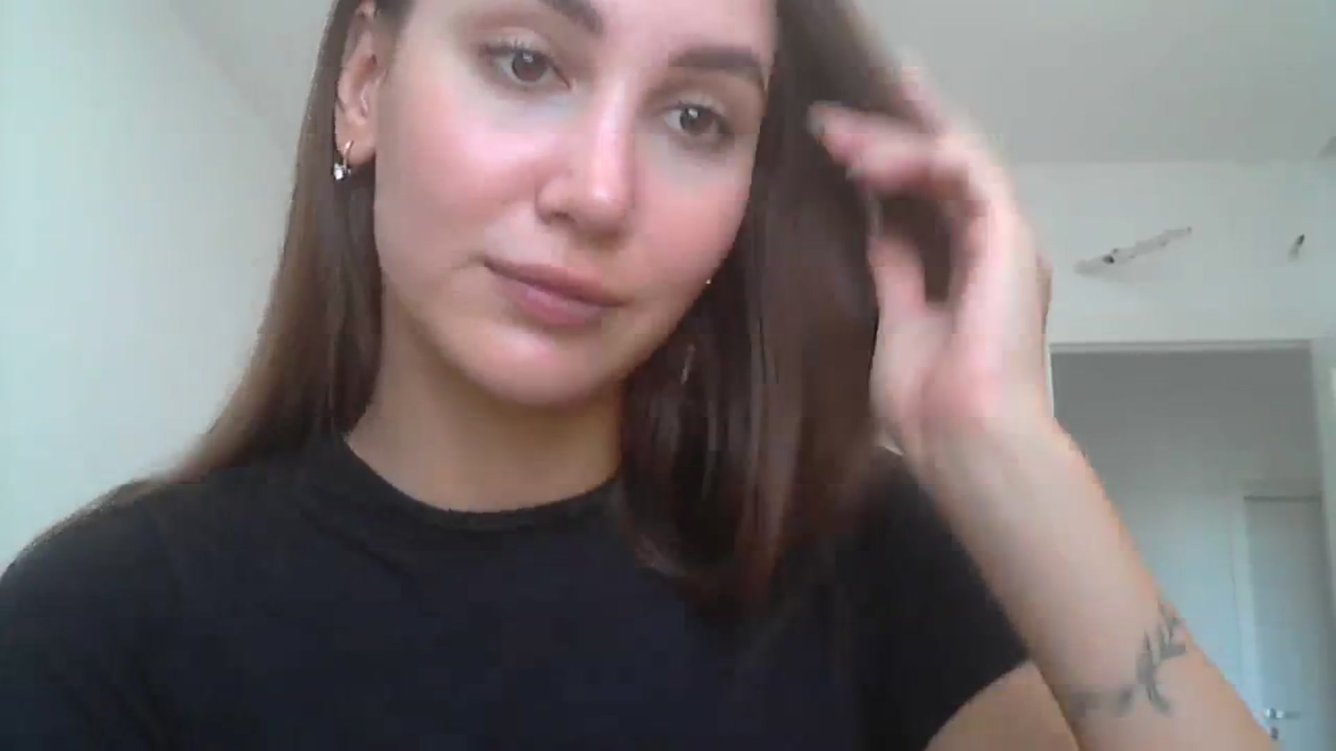 Gallery image thumbnail from HappinessInMe's myfreecams stream on, 09/18/2023, 14:46 image 2 of 20