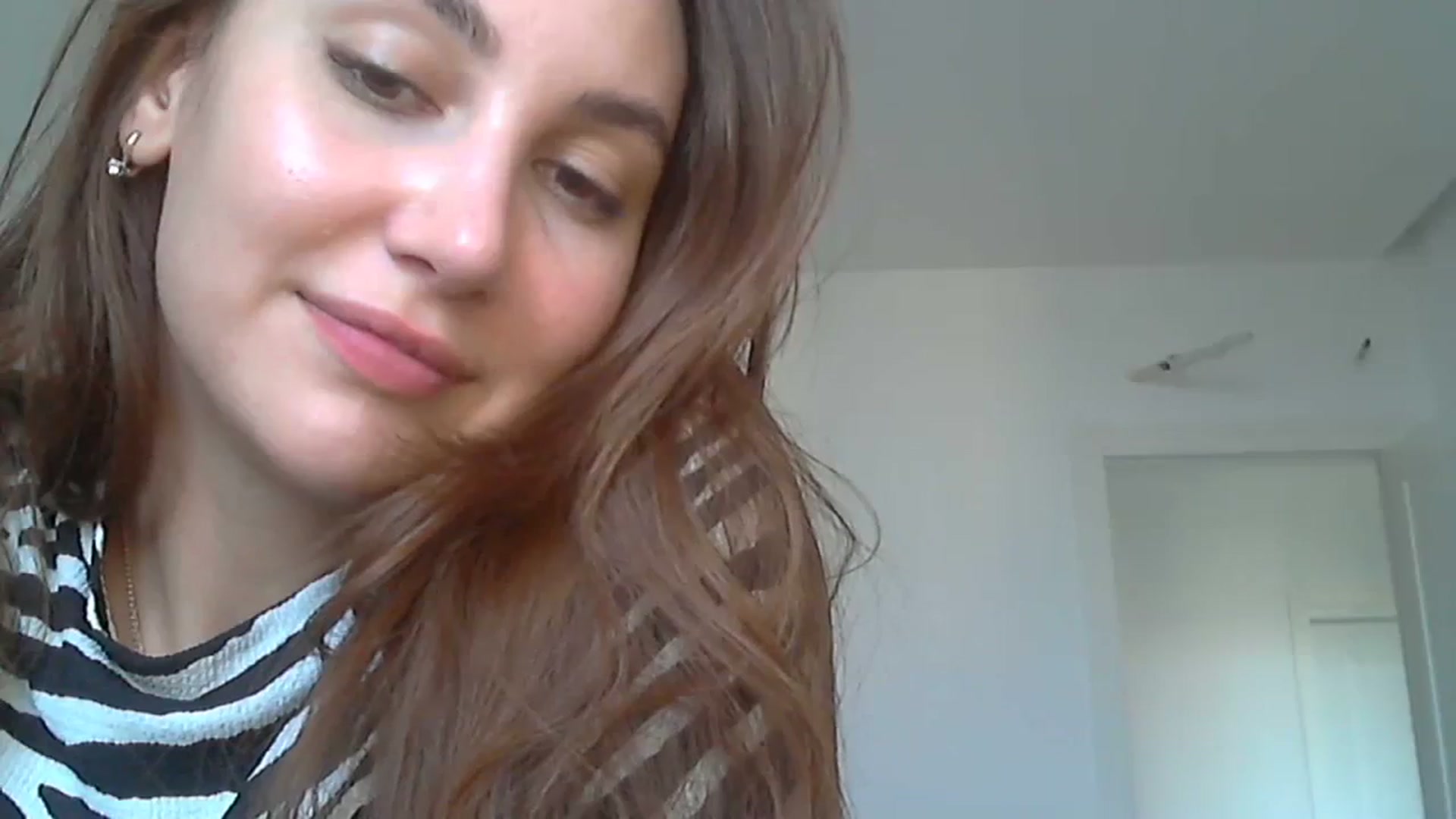 Gallery image thumbnail from HappinessInMe's myfreecams stream on, 09/24/2023, 15:17 image 14 of 20