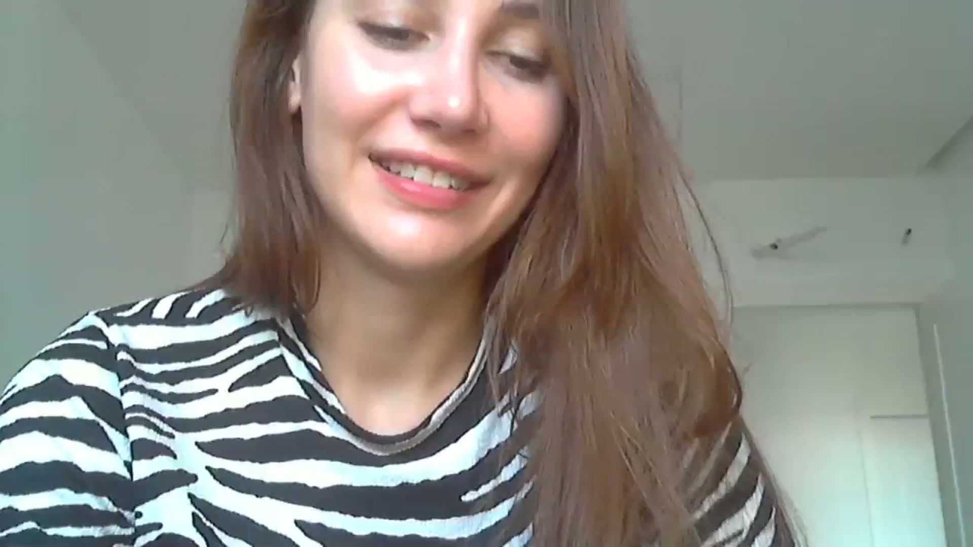 Gallery image thumbnail from HappinessInMe's myfreecams stream on, 09/24/2023, 15:17 image 15 of 20