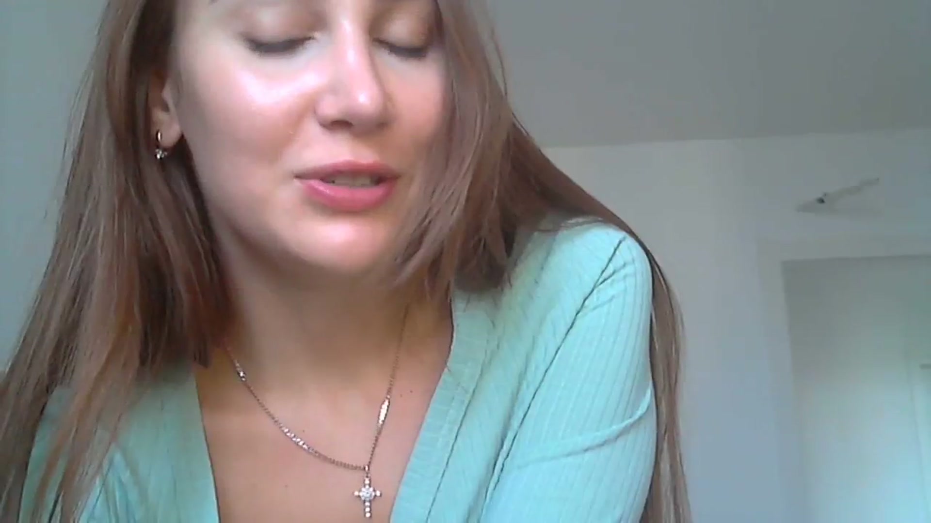 Gallery image thumbnail from HappinessInMe's myfreecams stream on, 09/25/2023, 15:09 image 6 of 20