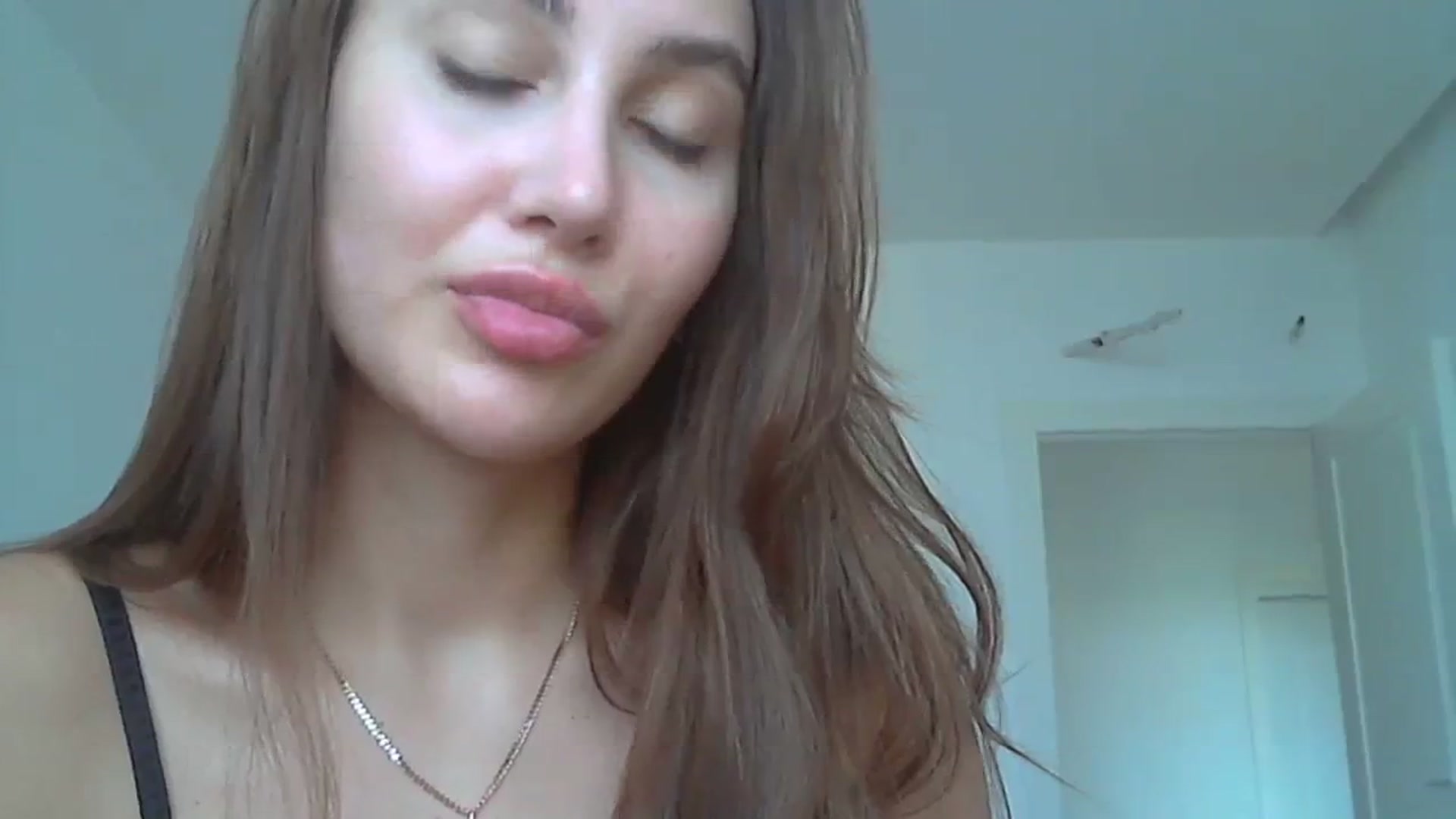 Gallery image thumbnail from HappinessInMe's myfreecams stream on, 09/30/2023, 14:36 image 17 of 20