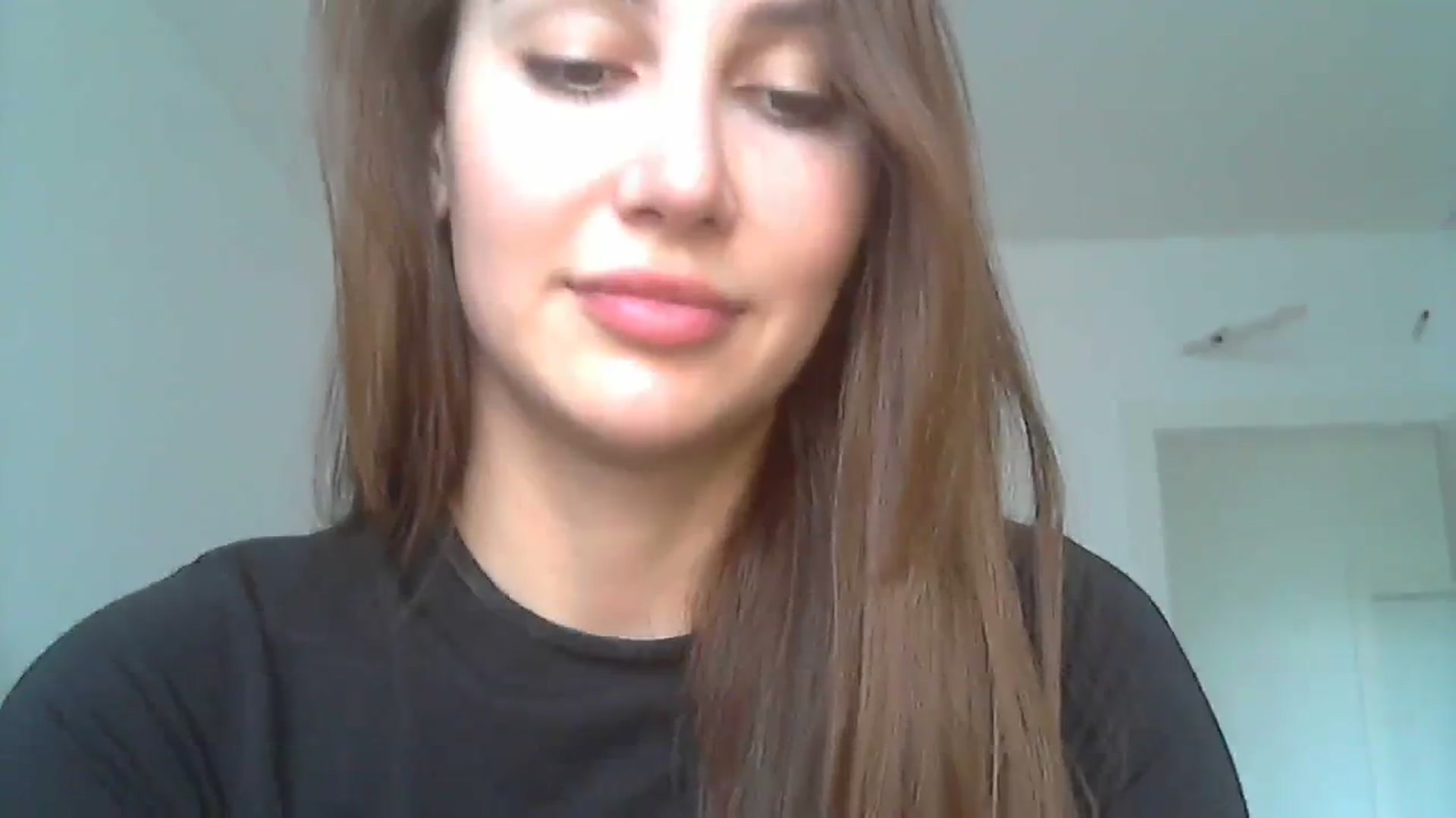 Gallery image thumbnail from HappinessInMe's myfreecams stream on, 10/04/2023, 14:45 image 14 of 20