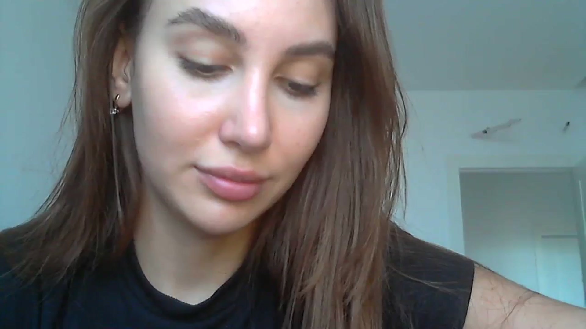 Gallery image thumbnail from HappinessInMe's myfreecams stream on, 10/11/2023, 14:20 image 14 of 20