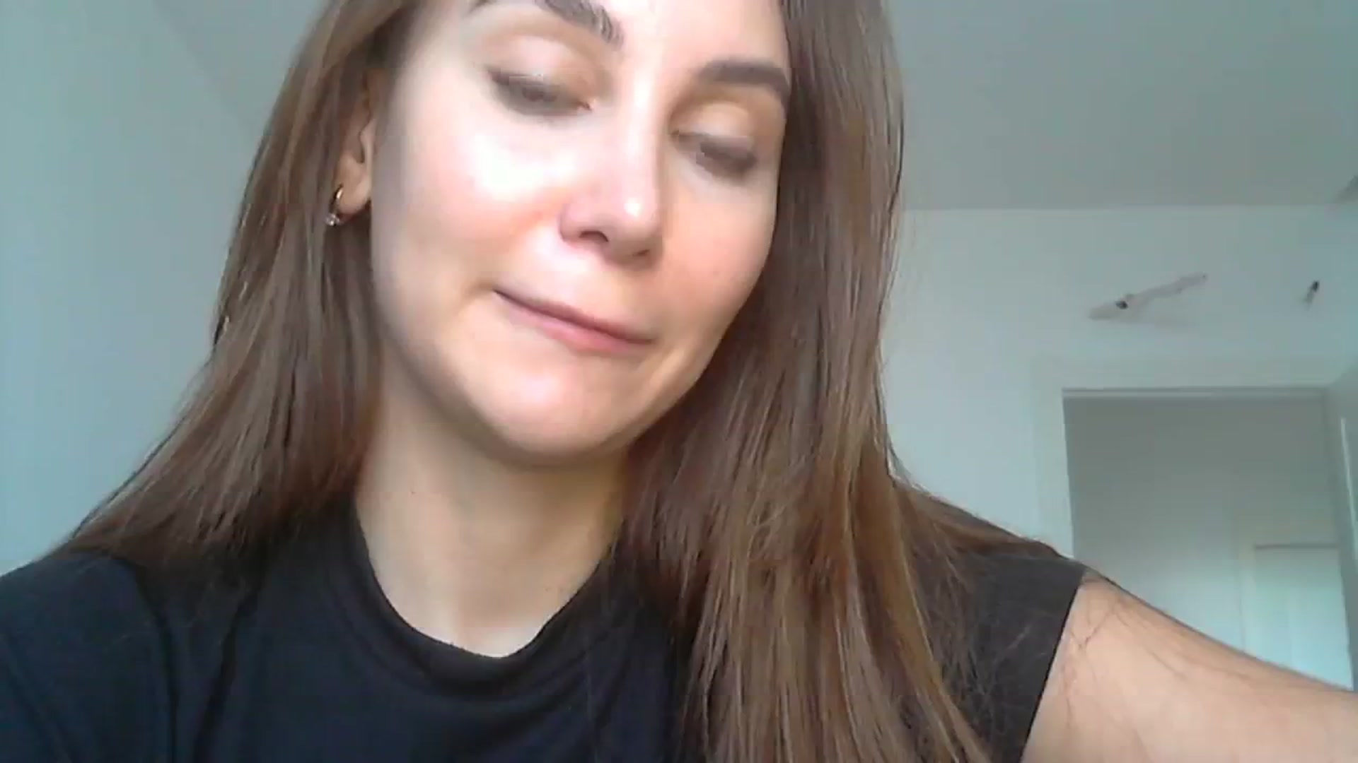Gallery image thumbnail from HappinessInMe's myfreecams stream on, 10/11/2023, 14:20 image 7 of 20