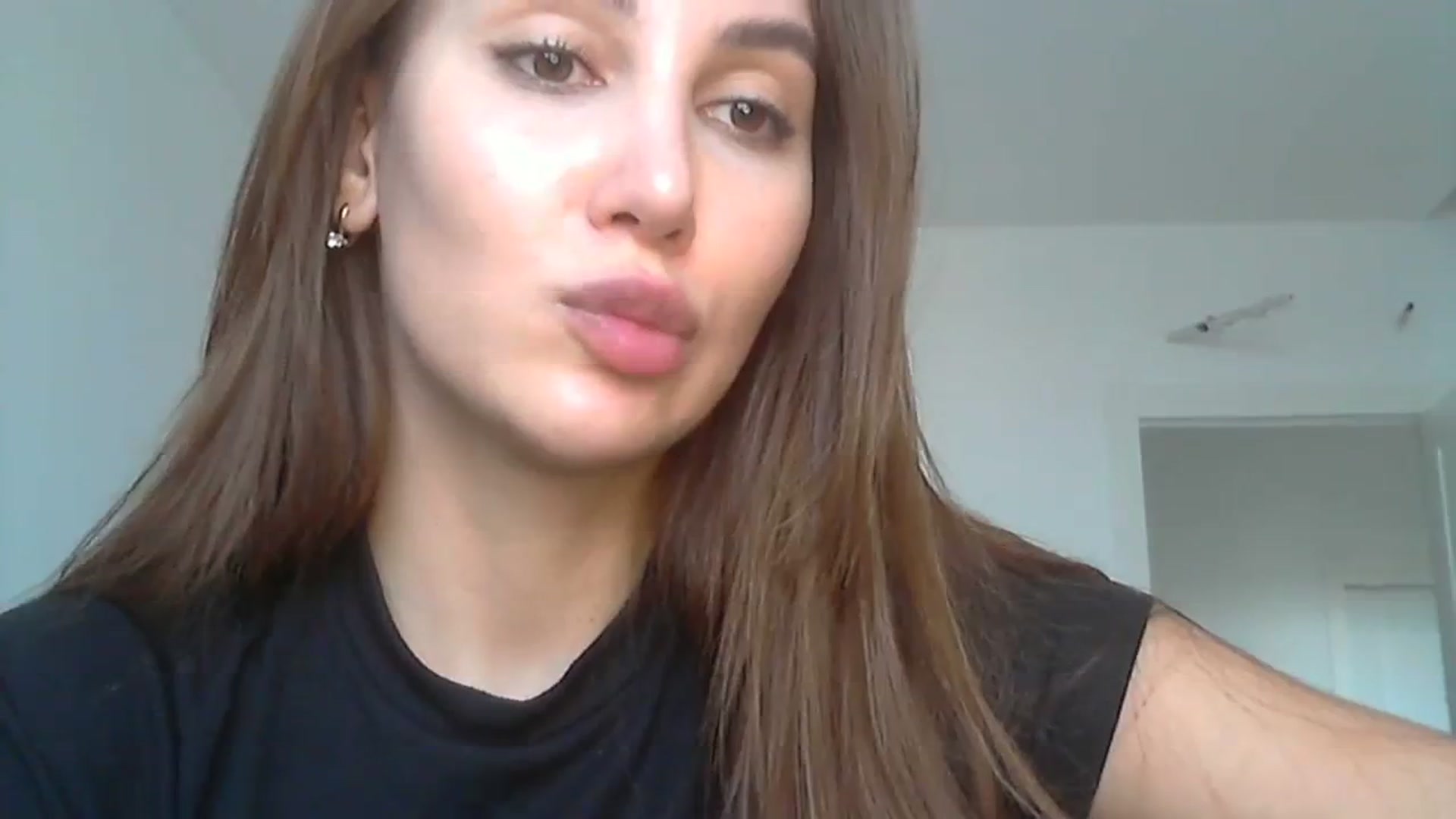 Gallery image thumbnail from HappinessInMe's myfreecams stream on, 10/11/2023, 14:20 image 6 of 20