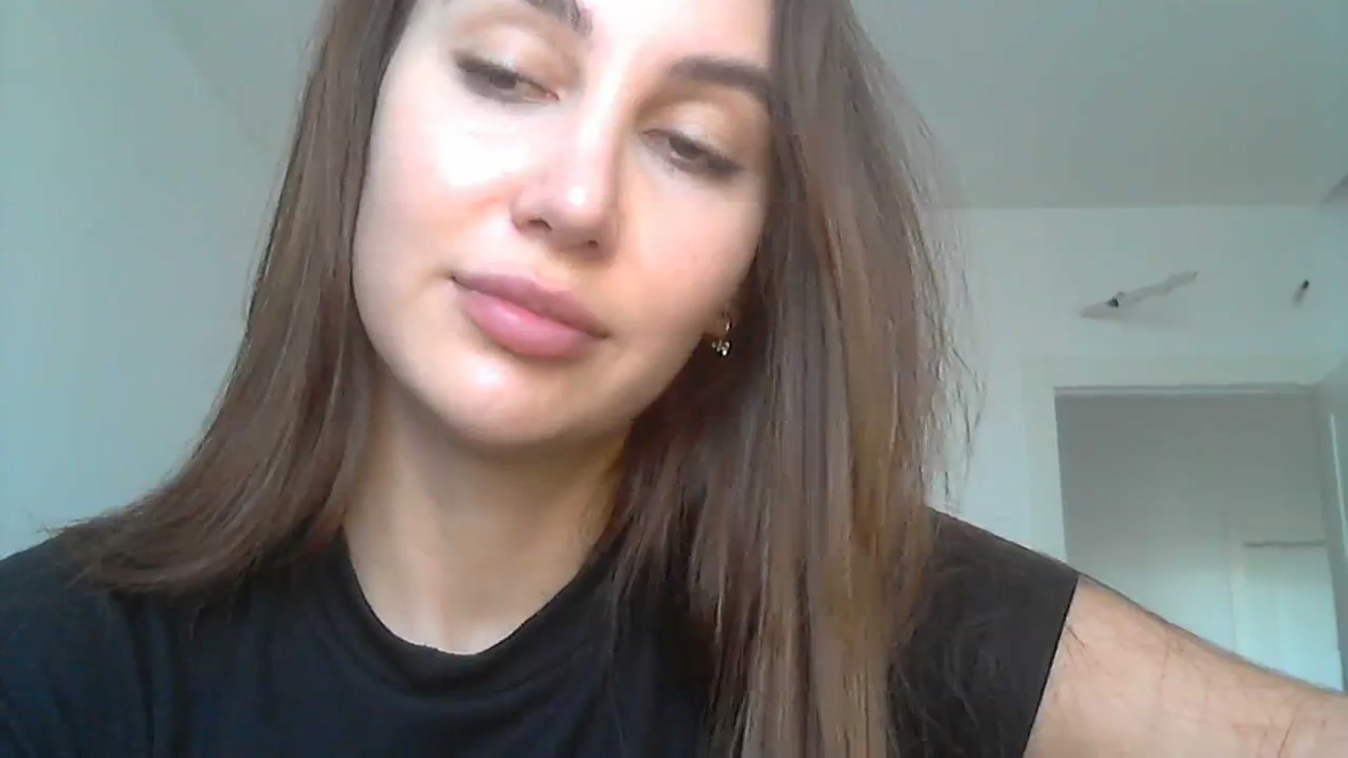 Gallery image thumbnail from HappinessInMe's myfreecams stream on, 10/11/2023, 14:20 image 17 of 20