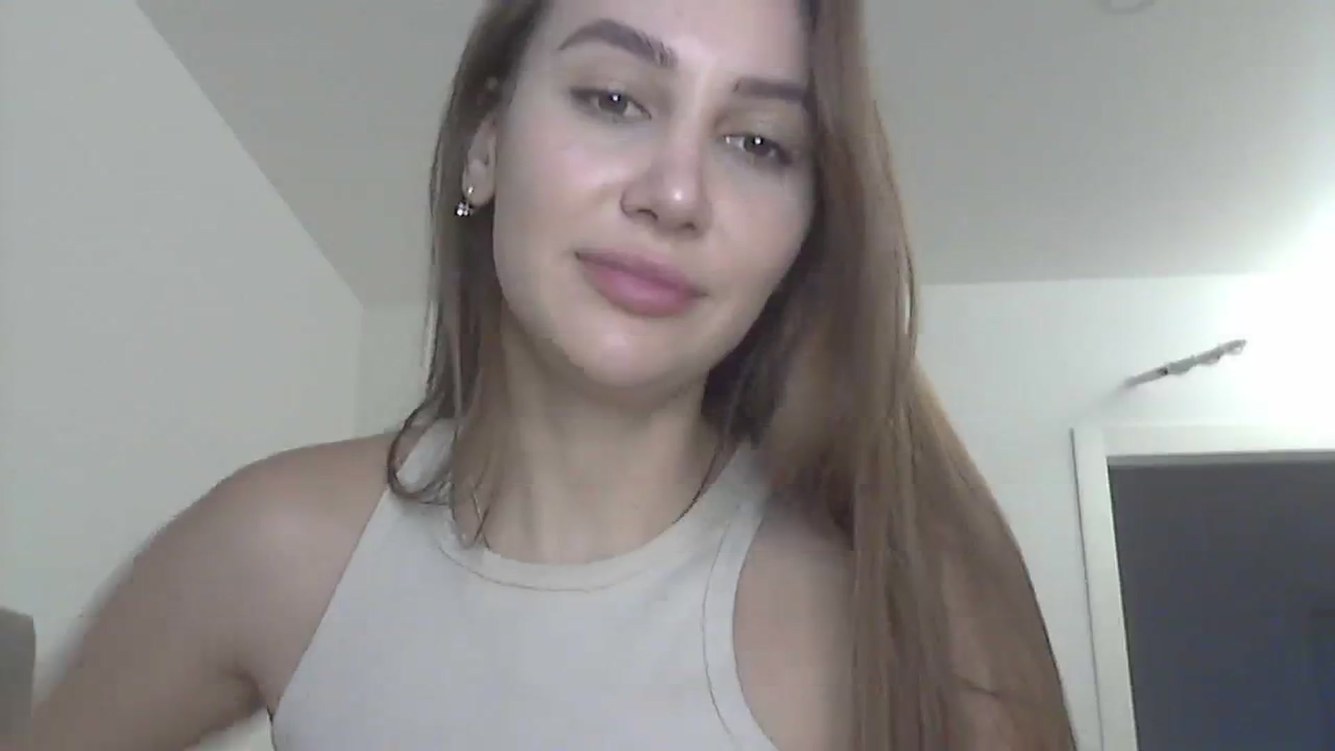 Gallery image thumbnail from HappinessInMe's myfreecams stream on, 10/16/2023, 15:14 image 10 of 20