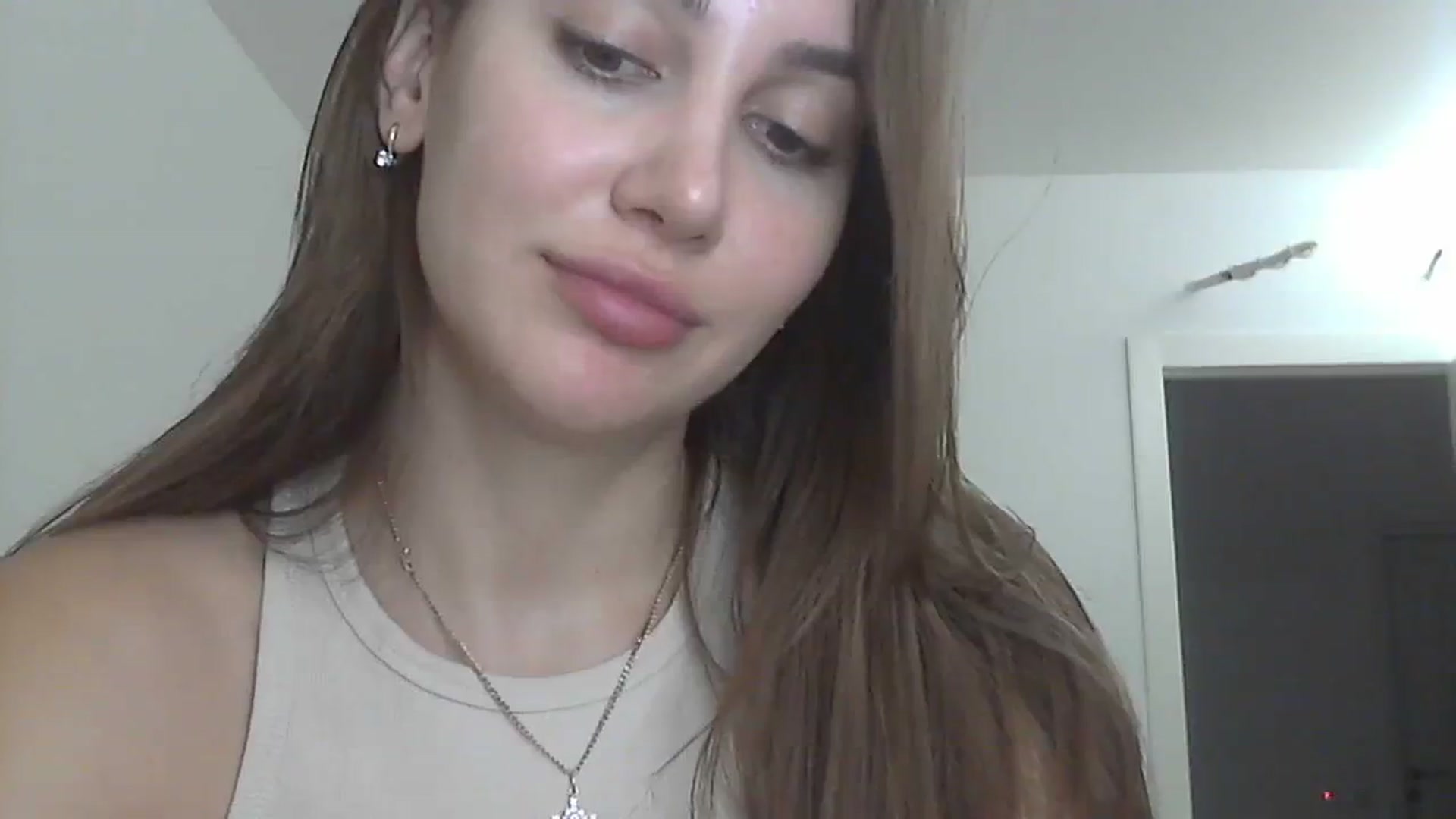 Gallery image thumbnail from HappinessInMe's myfreecams stream on, 10/21/2023, 17:59 image 4 of 20
