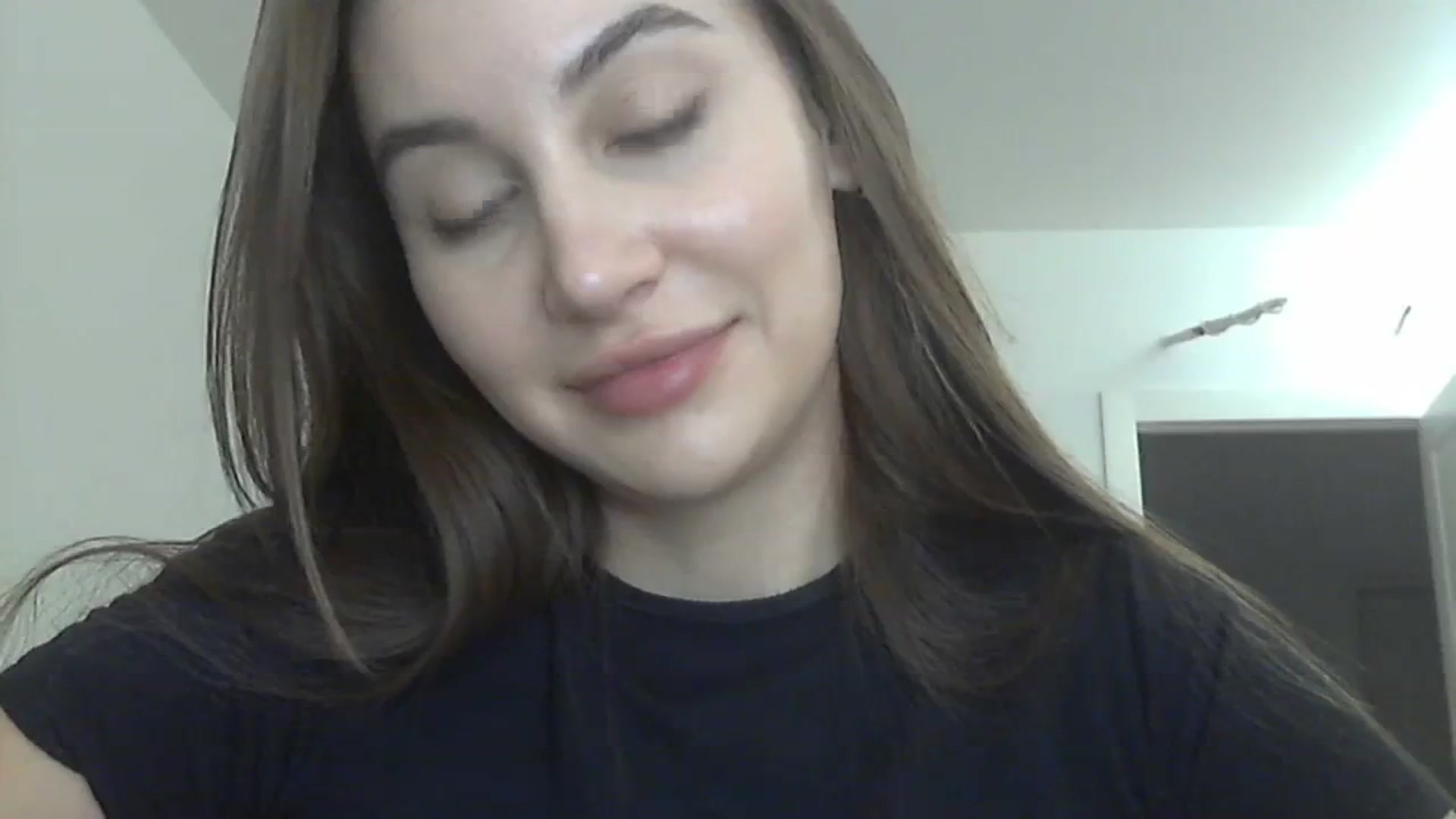 Gallery image thumbnail from HappinessInMe's myfreecams stream on, 11/04/2023, 15:32 image 11 of 20