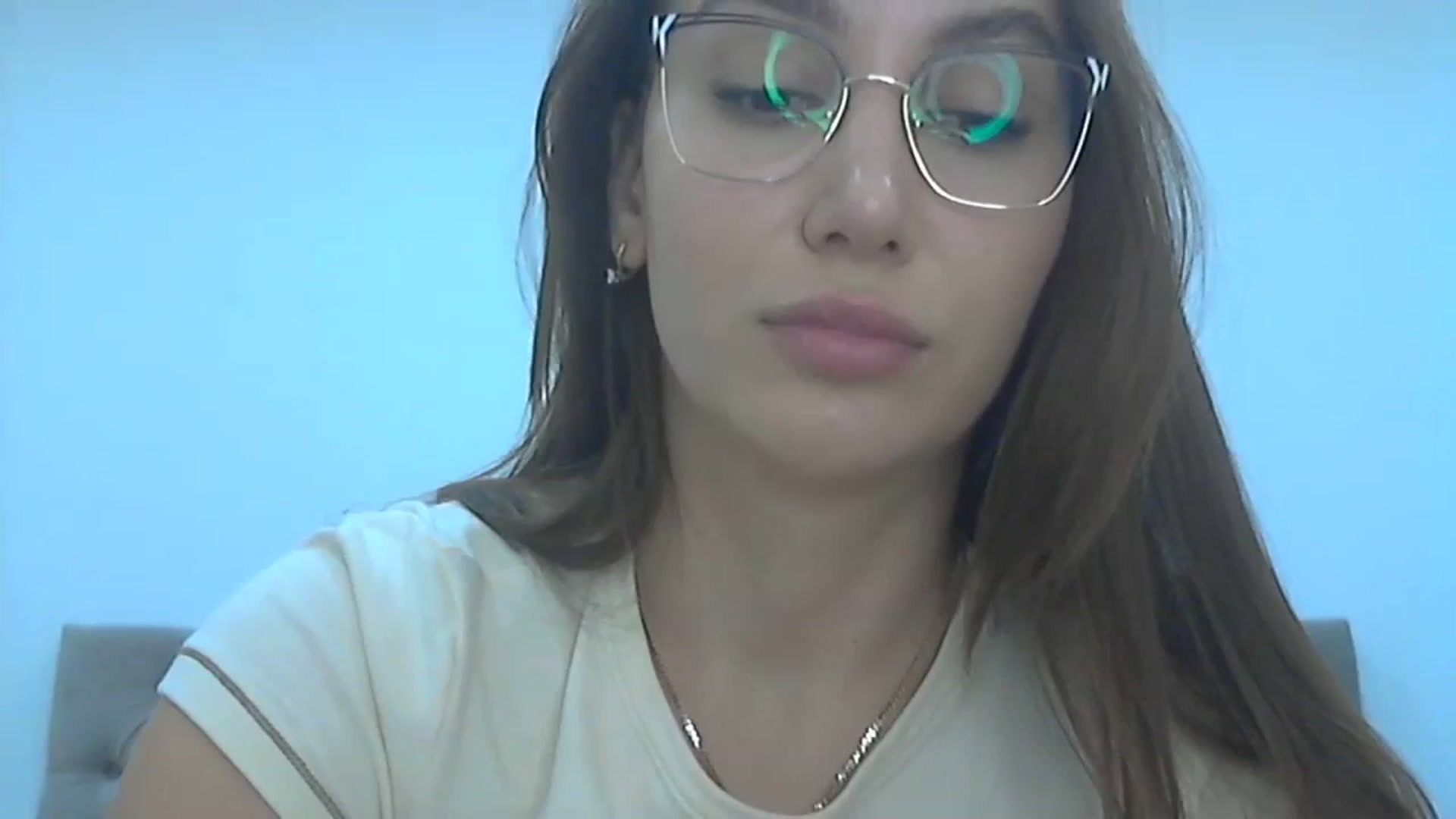 Gallery image thumbnail from HappinessInMe's myfreecams stream on, 11/19/2023, 16:27 image 1 of 20