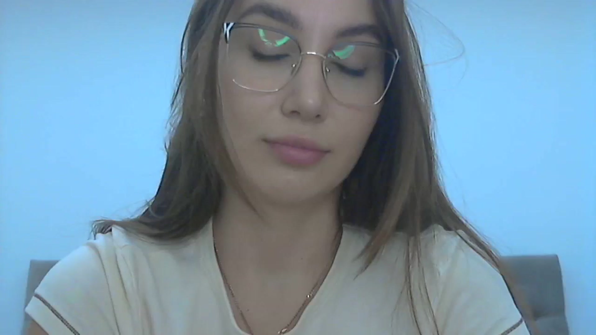 Gallery image thumbnail from HappinessInMe's myfreecams stream on, 11/19/2023, 16:27 image 14 of 20