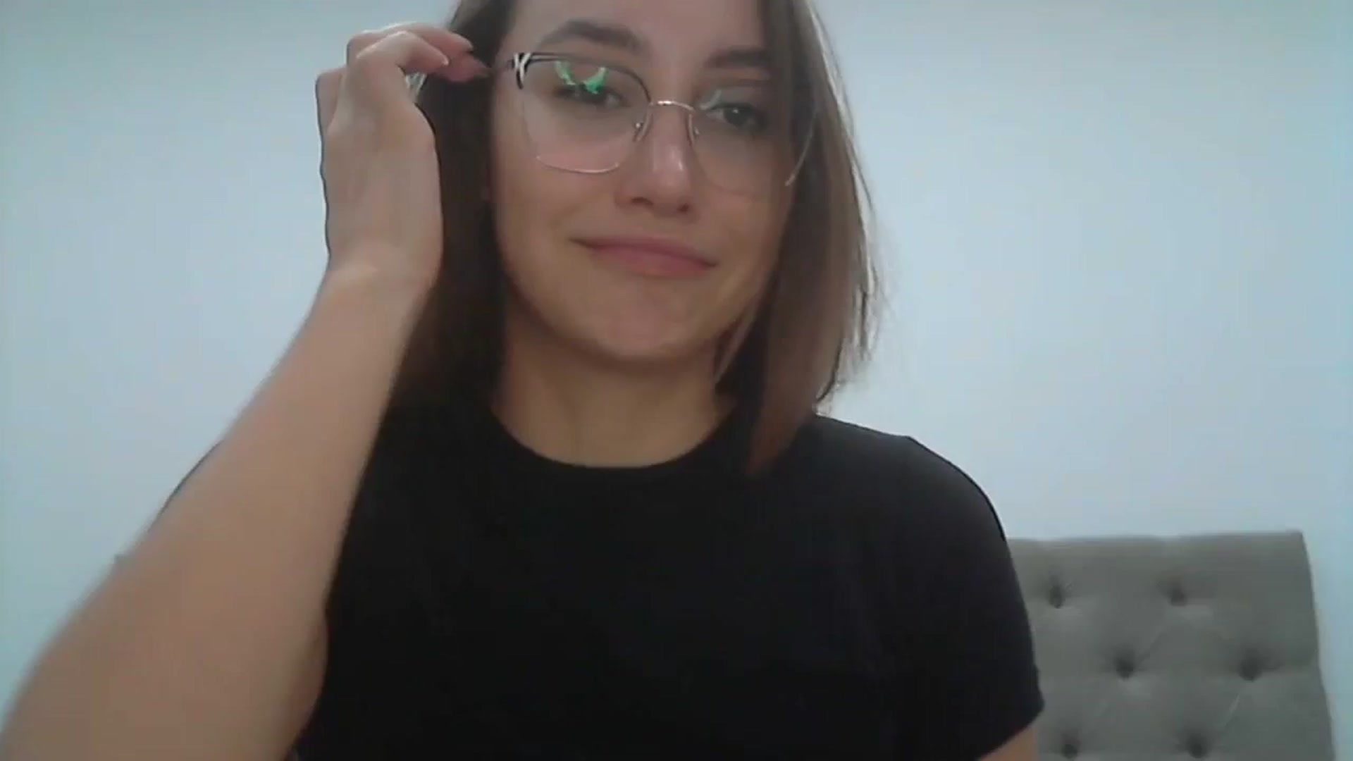 Gallery image thumbnail from HappinessInMe's myfreecams stream on, 11/25/2023, 16:11 image 1 of 20