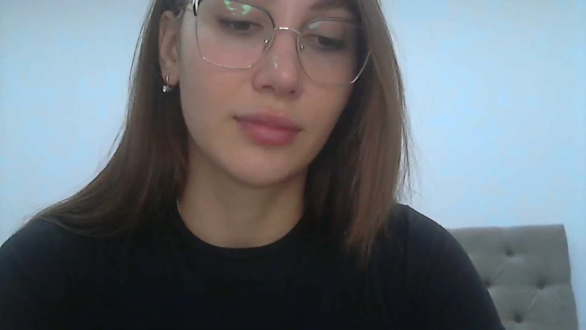 Gallery image thumbnail from HappinessInMe's myfreecams stream on, 11/25/2023, 16:11 image 7 of 20