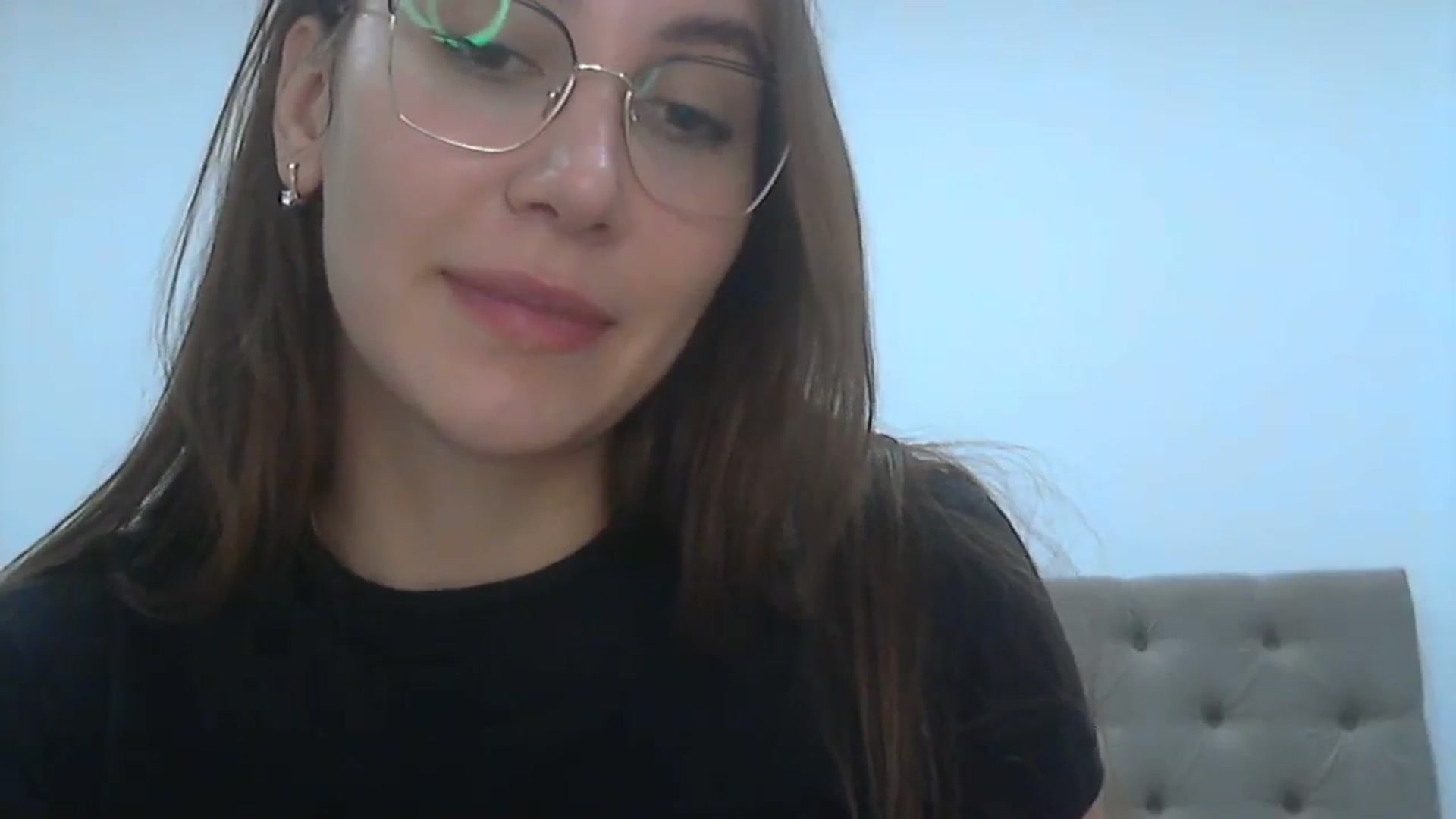 Gallery image thumbnail from HappinessInMe's myfreecams stream on, 11/25/2023, 16:11 image 17 of 20