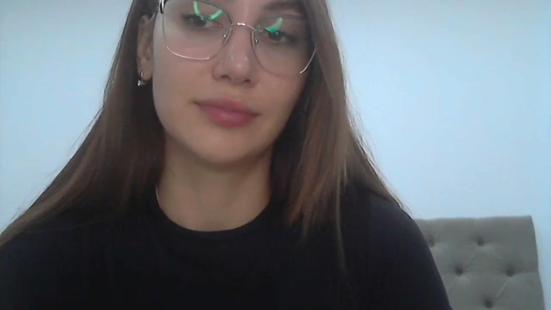 Gallery image thumbnail from HappinessInMe's myfreecams stream on, 11/25/2023, 16:11 image 9 of 20