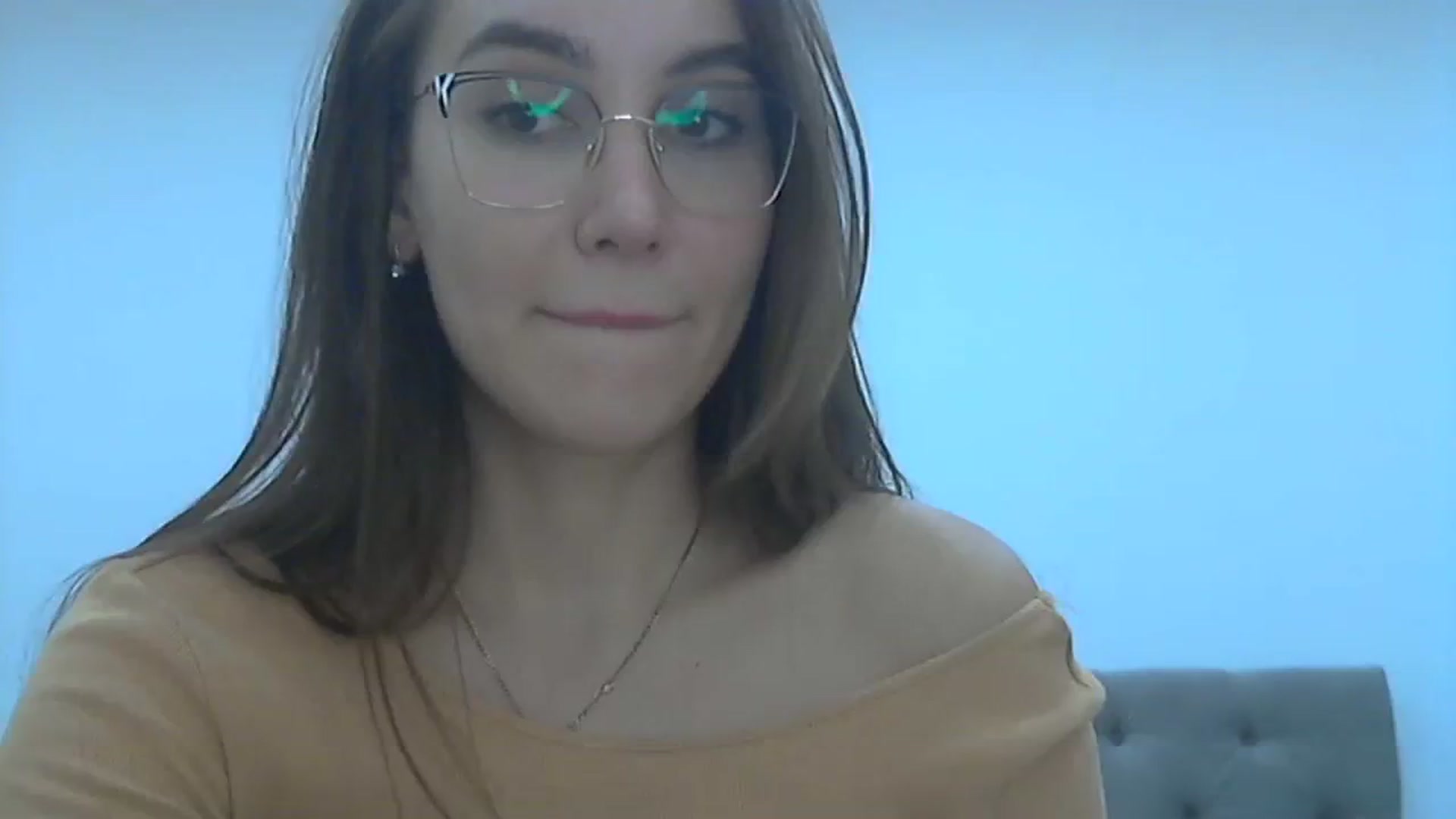 Gallery image thumbnail from HappinessInMe's myfreecams stream on, 11/26/2023, 15:28 image 1 of 20