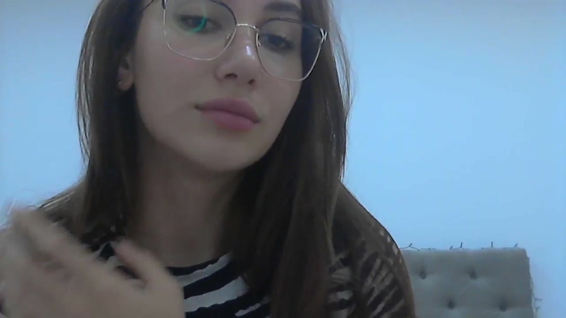 Gallery image thumbnail from HappinessInMe's myfreecams stream on, 12/04/2023, 14:49 image 3 of 20