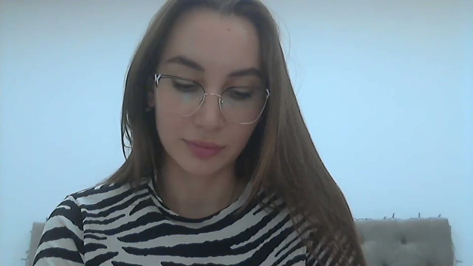 Gallery image thumbnail from HappinessInMe's myfreecams stream on, 12/04/2023, 14:49 image 14 of 20