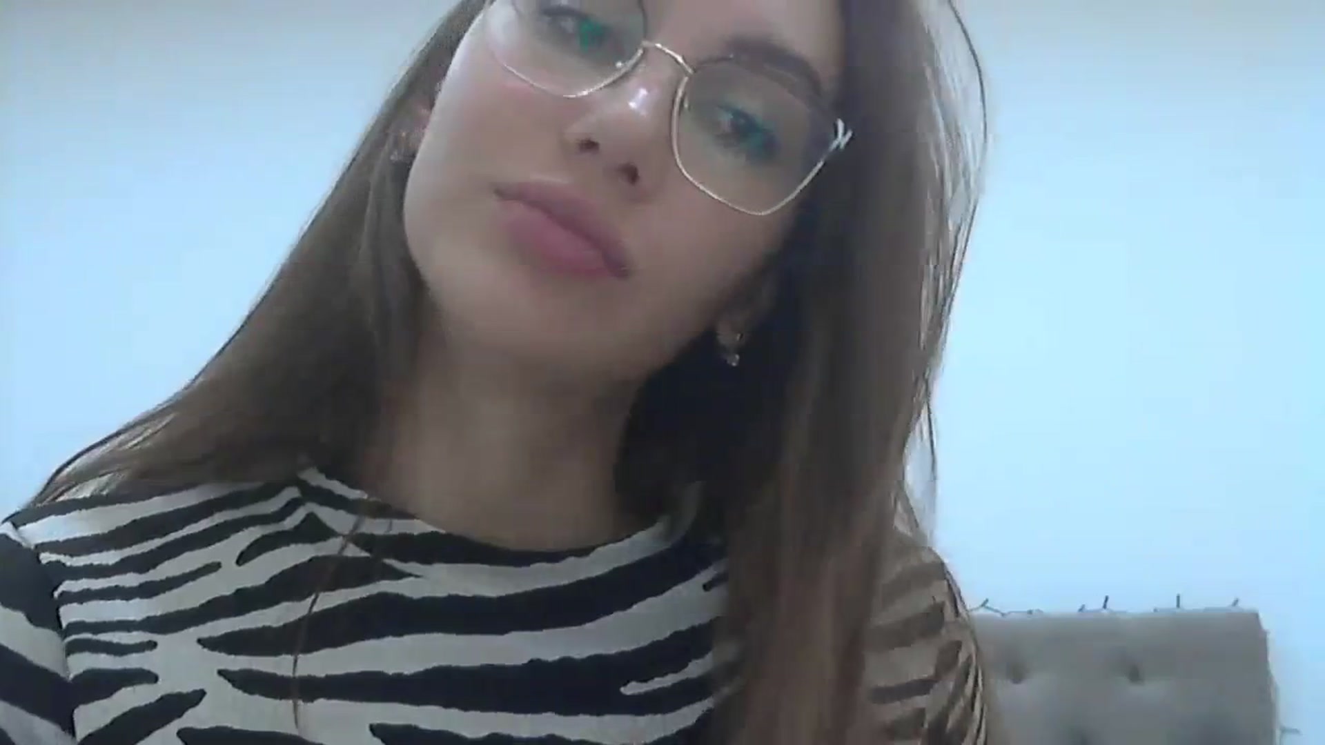 Gallery image thumbnail from HappinessInMe's myfreecams stream on, 12/04/2023, 14:49 image 20 of 20